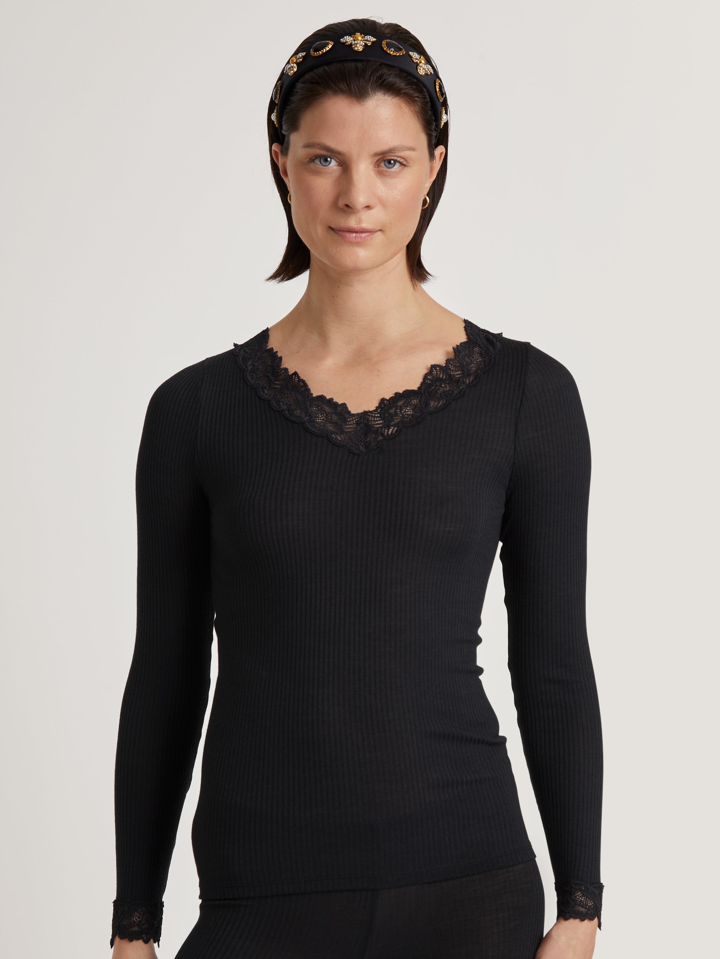 Image of CALIDA Langarmshirt "Silky Wool Joy" Spitze, atmungsaktiv, V-Ausschnitt, Merino-Woll-Anteil, Seide
