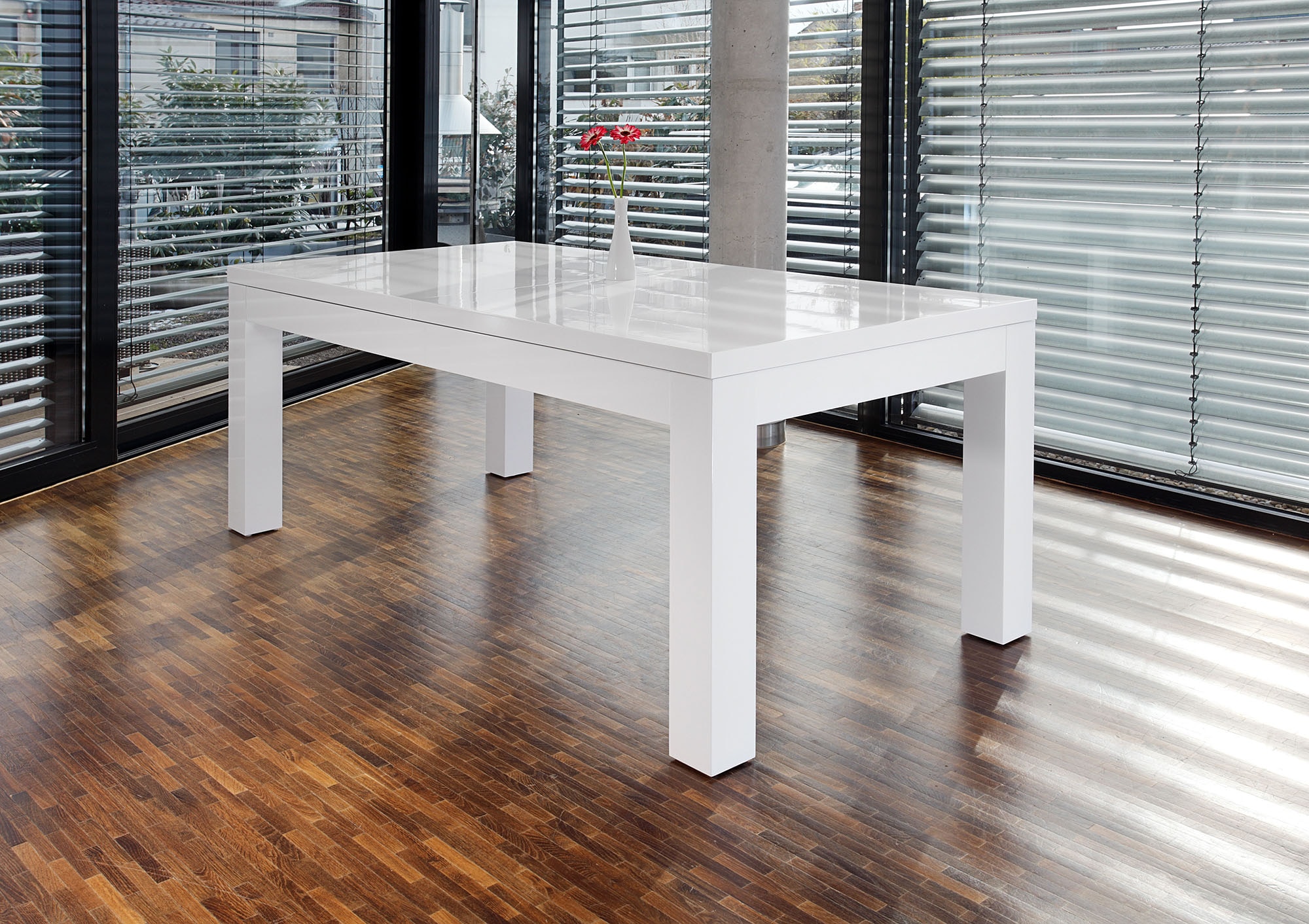 Image of SalesFever Esstisch "Odense - Design Tisch für stilvolle Mahlzeiten" Mit praktischen Ansteckplatten erweiterbar
