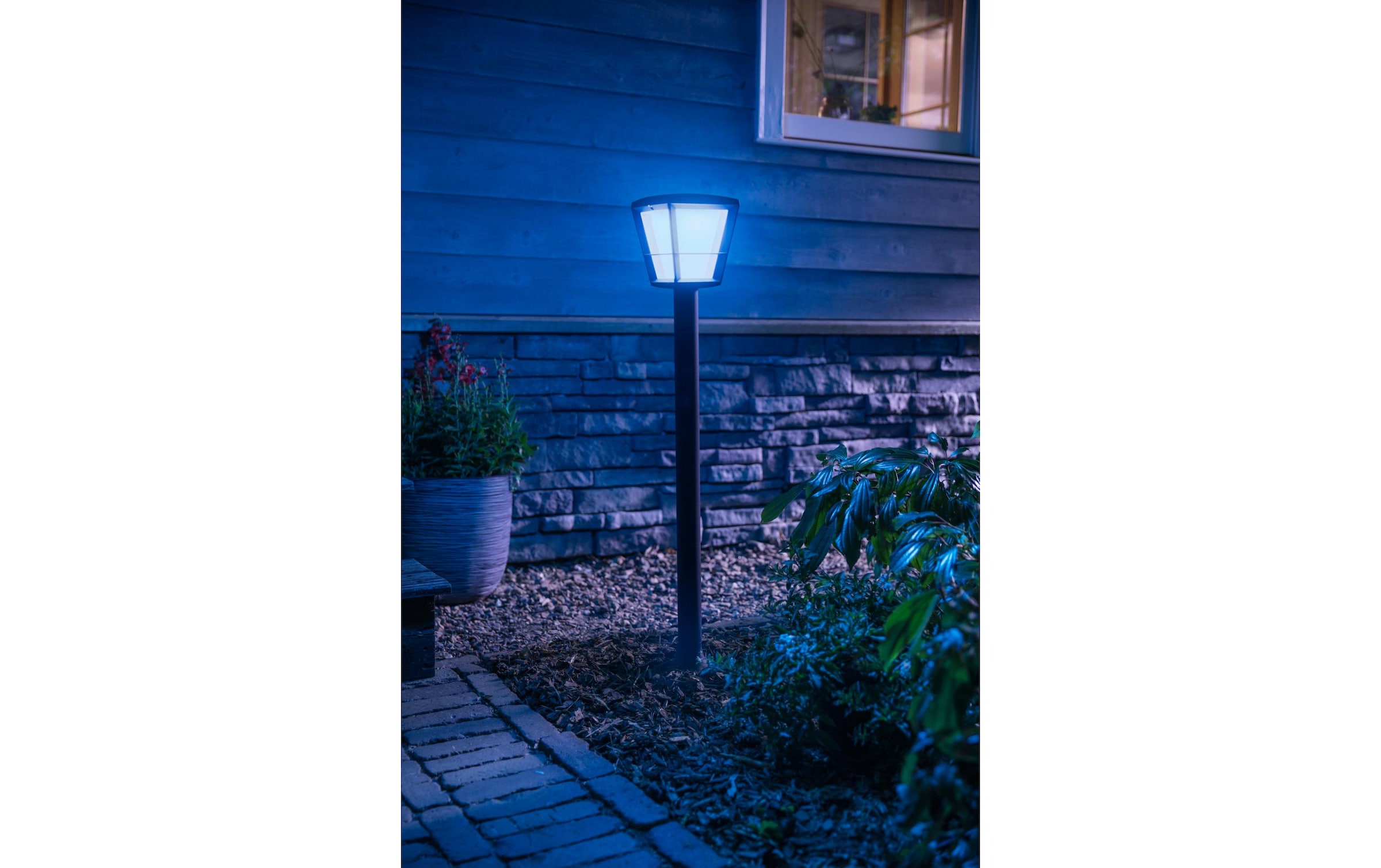 Philips Hue Aussen-Stehlampe »E«