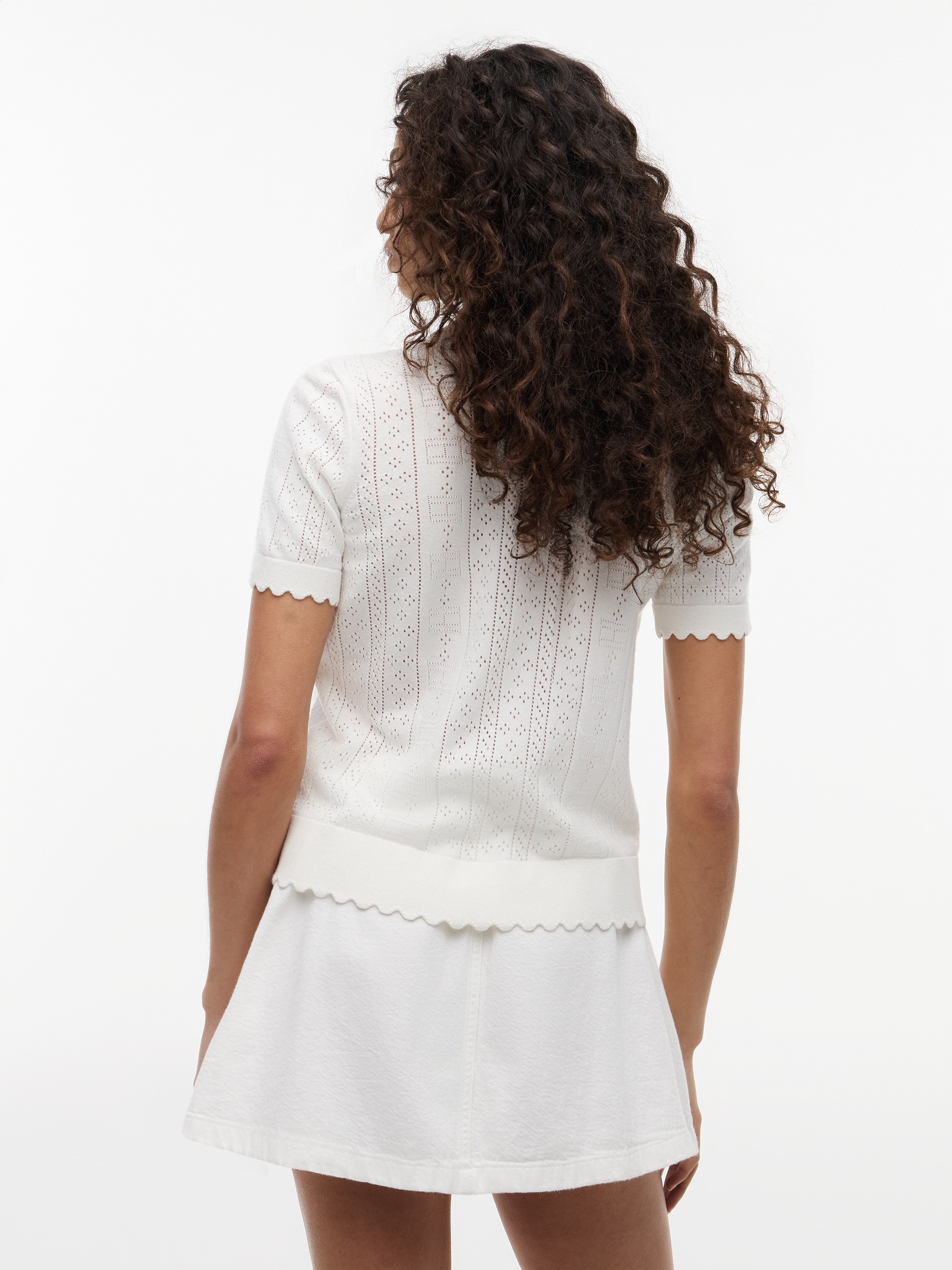 Tommy Jeans Pull à manches courtes »TJW POINTELLE POLO SWEATER« Viskosemischung, Pointelle Strickmuster, gewellte Säume