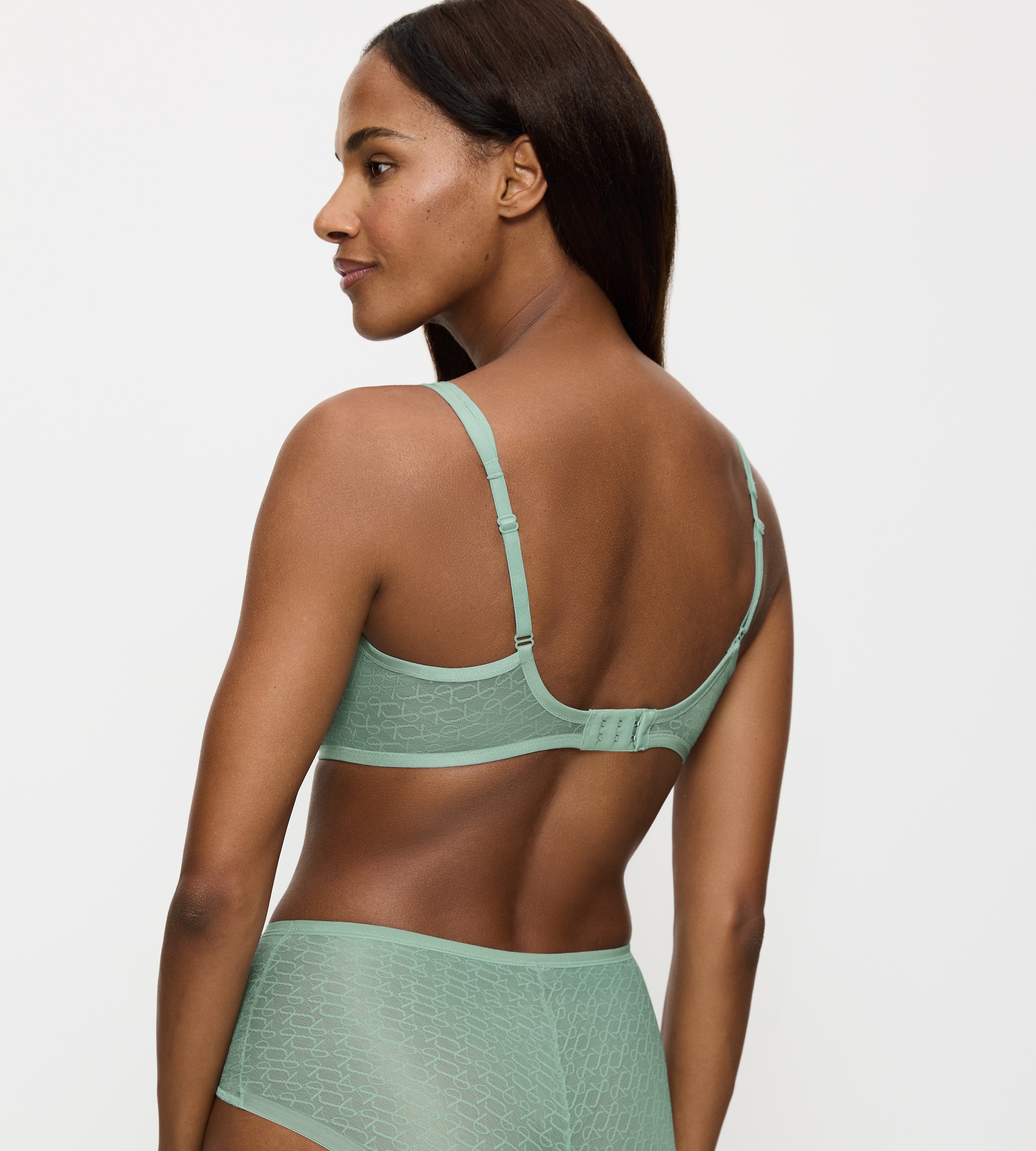 Triumph Minimizer-BH »Signature Sheer W01 EX«, verkleinert die Brust optisch um eine Cup-Grösse, Spitze