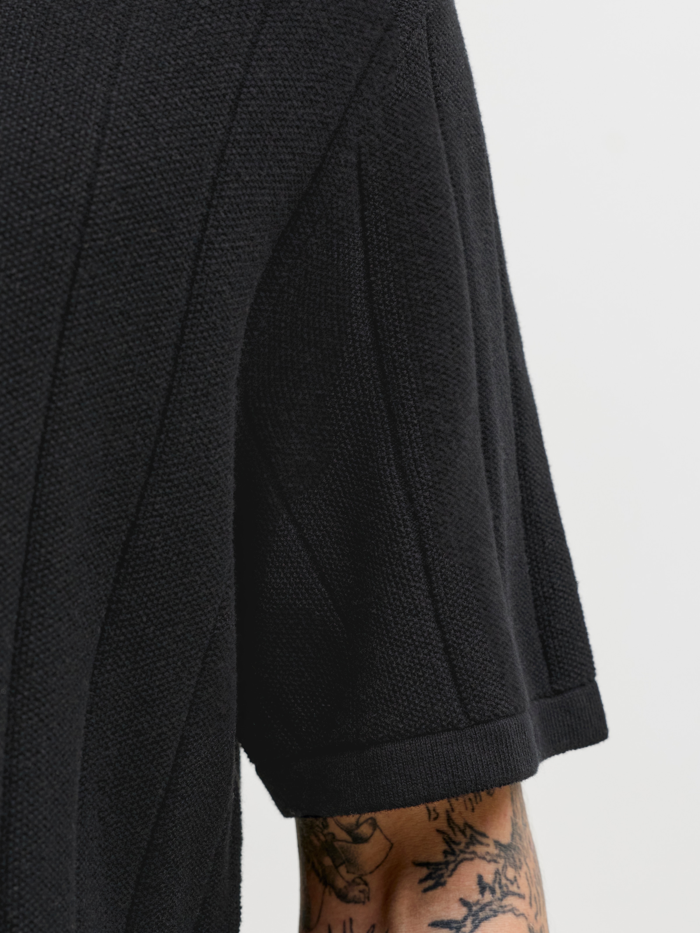 Jack & Jones Pull à manches courtes »JJEBRADLEY KNIT TEE SS LN« Coton, avec structure côtelée verticale