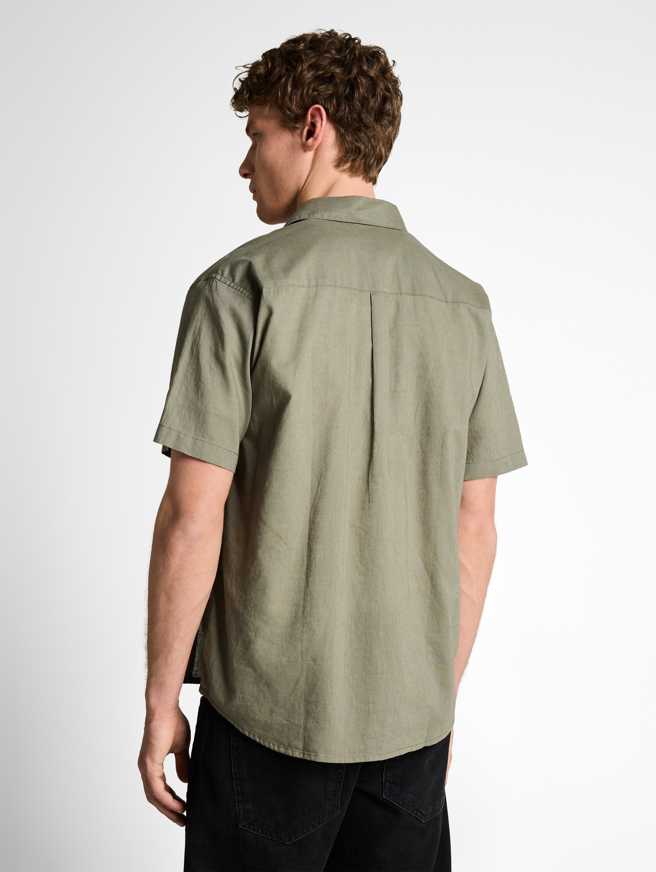 TOM TAILOR Denim Kurzarmshirt mit Leinen und Button-Down-Kragen