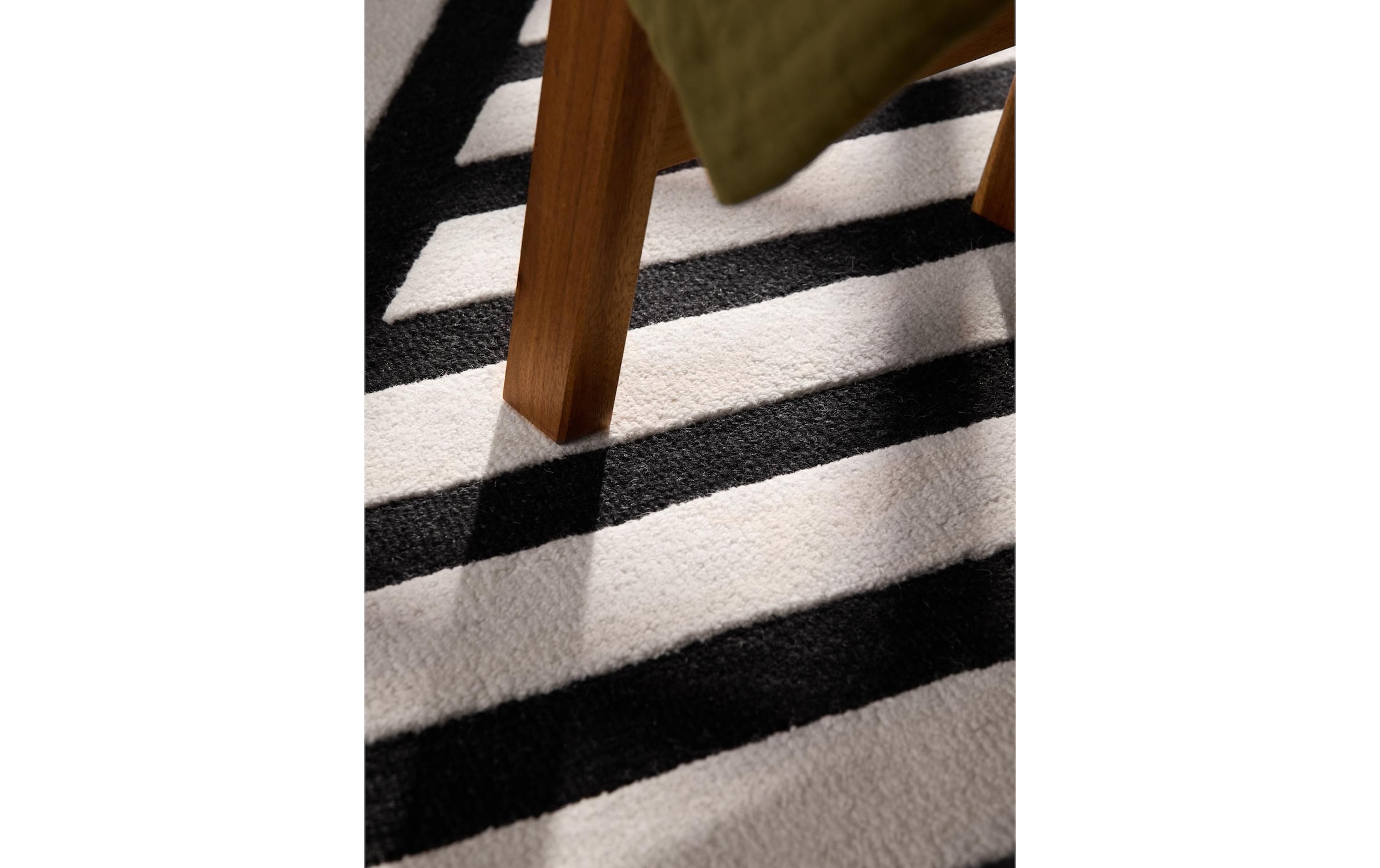 ELLE DECORATION Teppich »Noir« rechteckig 12 mm Höhe Wolle, Natur, Wohnzimmer, schwarz weiss, Modern, Geometrisch, Streifen