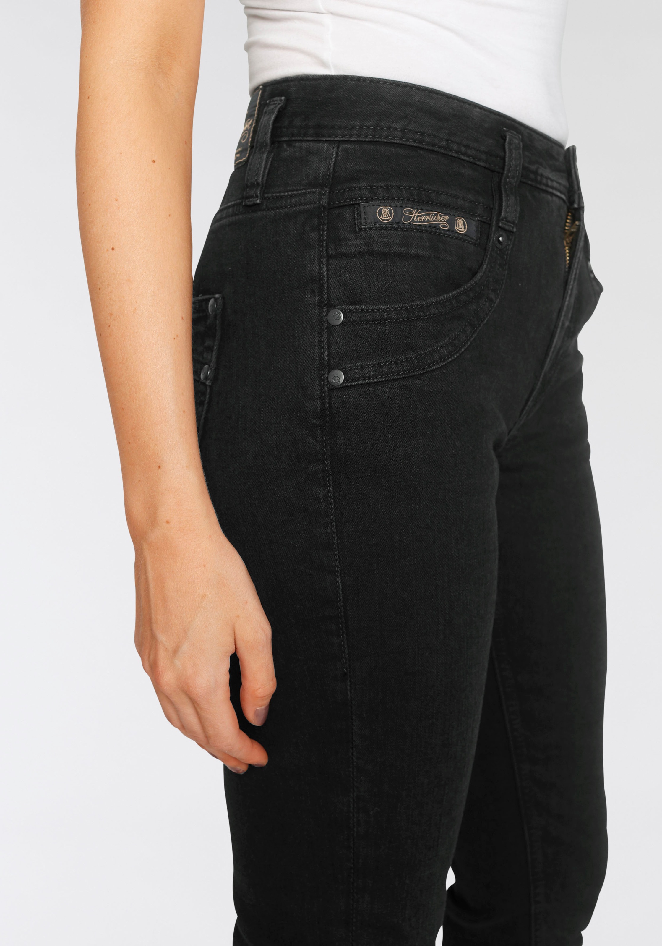 Herrlicher High-waist-Jeans »RADINA RECYCLED DENIM«, mit leichtem Push-Up-Effekt