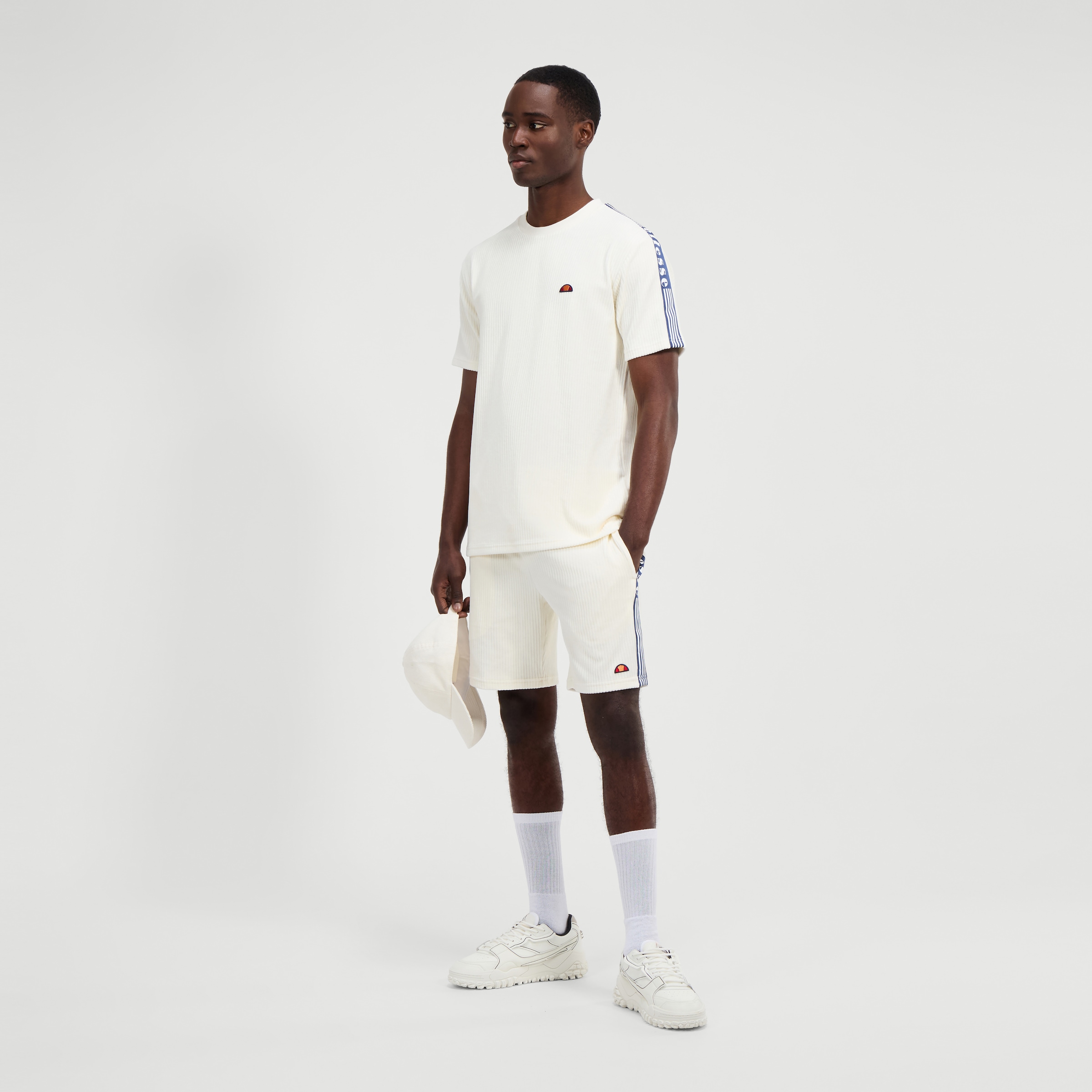 Ellesse T-Shirt »MADORI TEE«, (1 tlg.)
