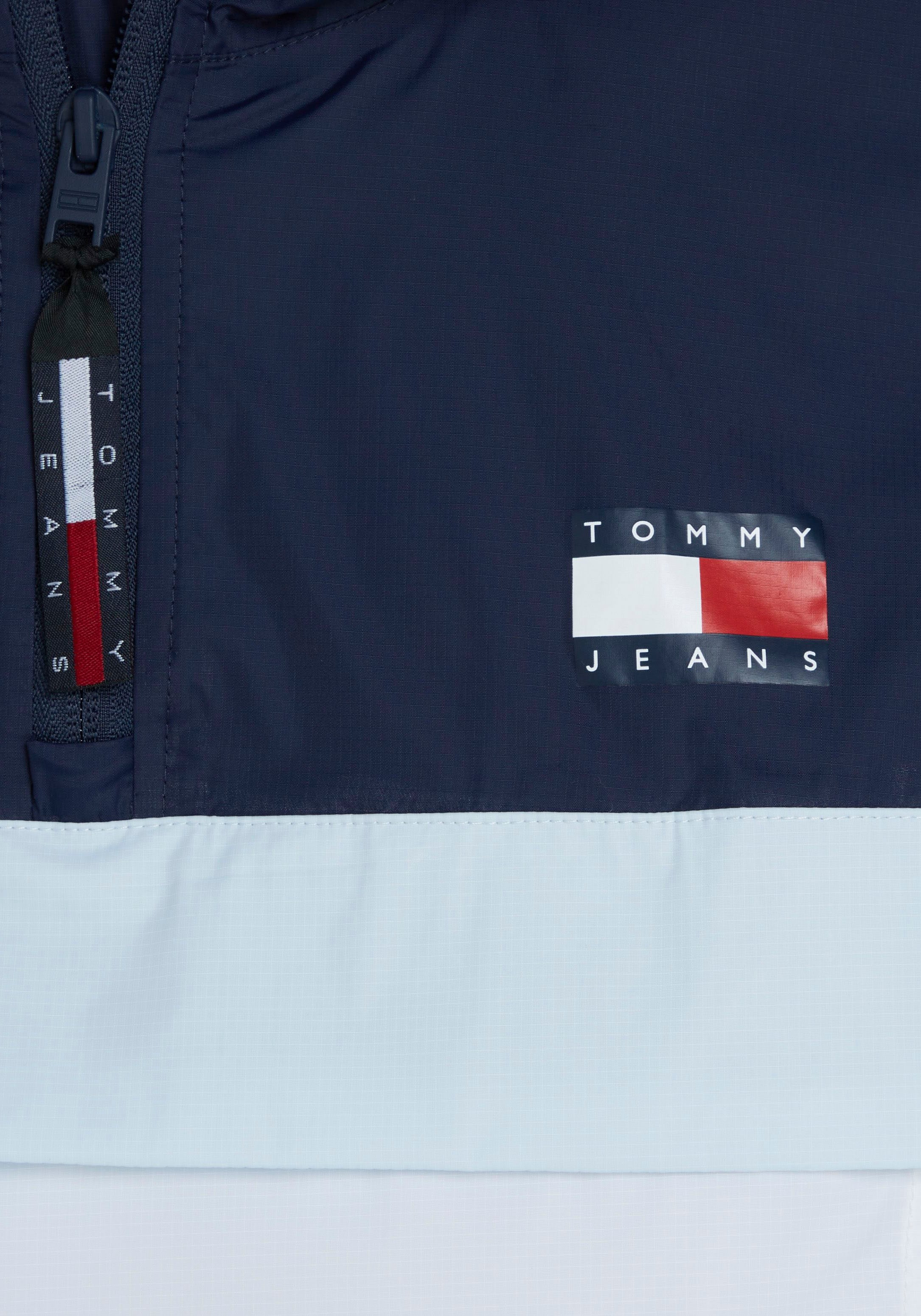 Tommy Jeans Windbreaker »TJM CLBK PCKABLE TECH CHICAGO«, mit Kapuze