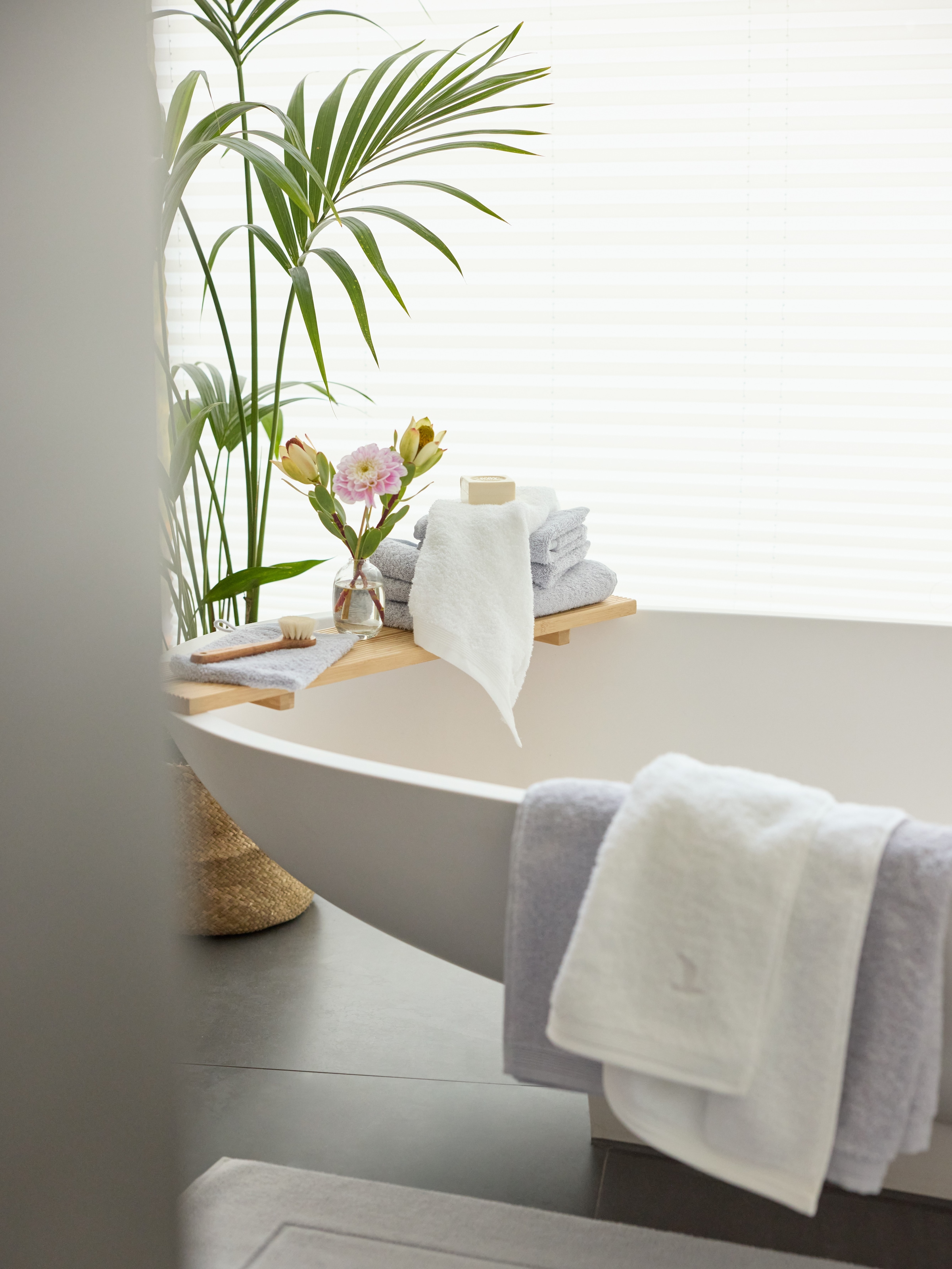 Möve Badematte »Superwuschel, Badvorleger, Badezimmer Teppich«, rutschhemmend beschichtet, strapazierfähig-schnell trocknend-fussbodenheizungsgeeignet, Mikrofaser-Badematte, Badteppich, rechteckig, rund & als 3-tlg. Set