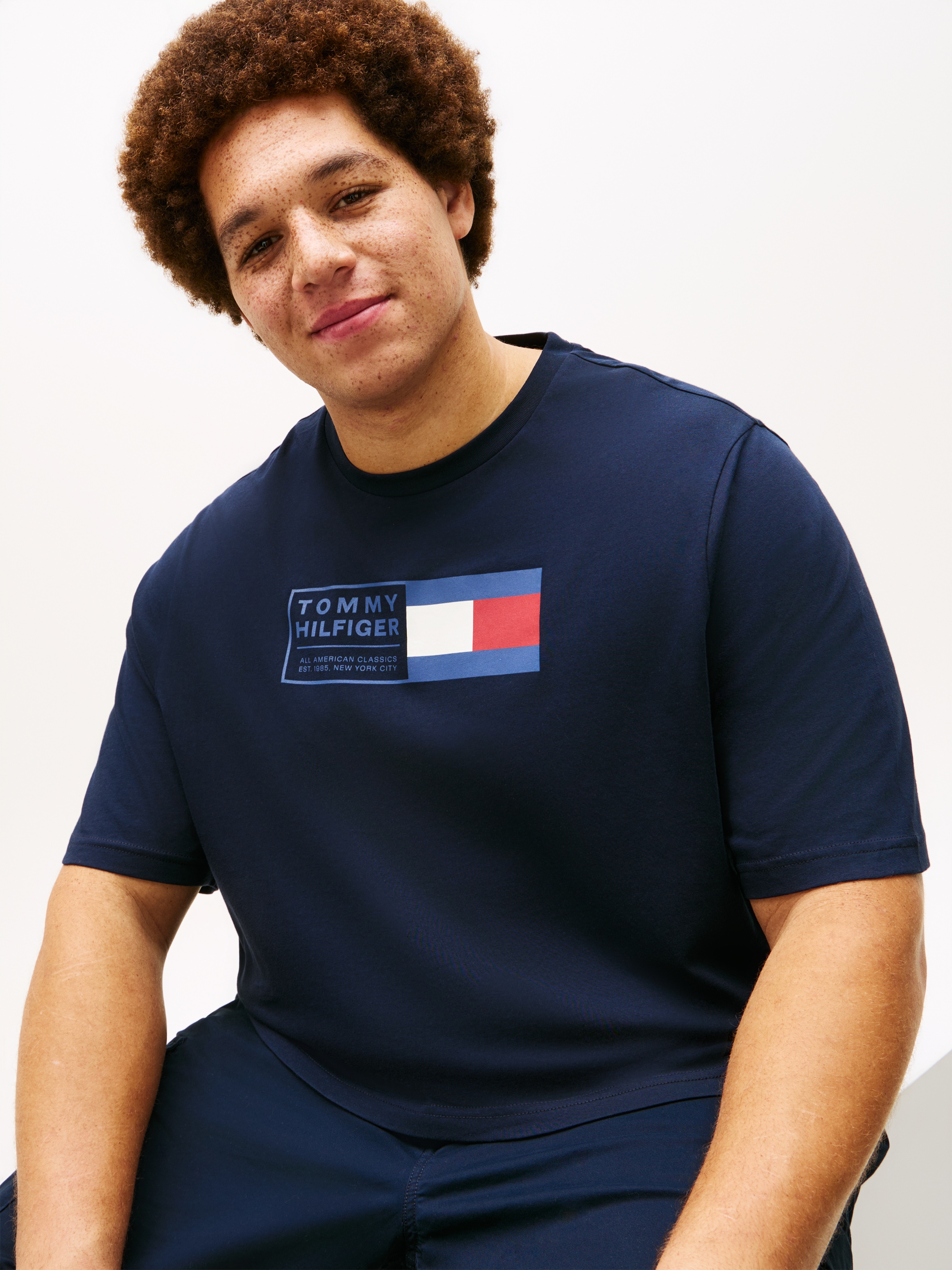 Tommy Hilfiger Big & Tall T-shirt »BRAND LOVE TEXT« Regular fit für grosse Grössen