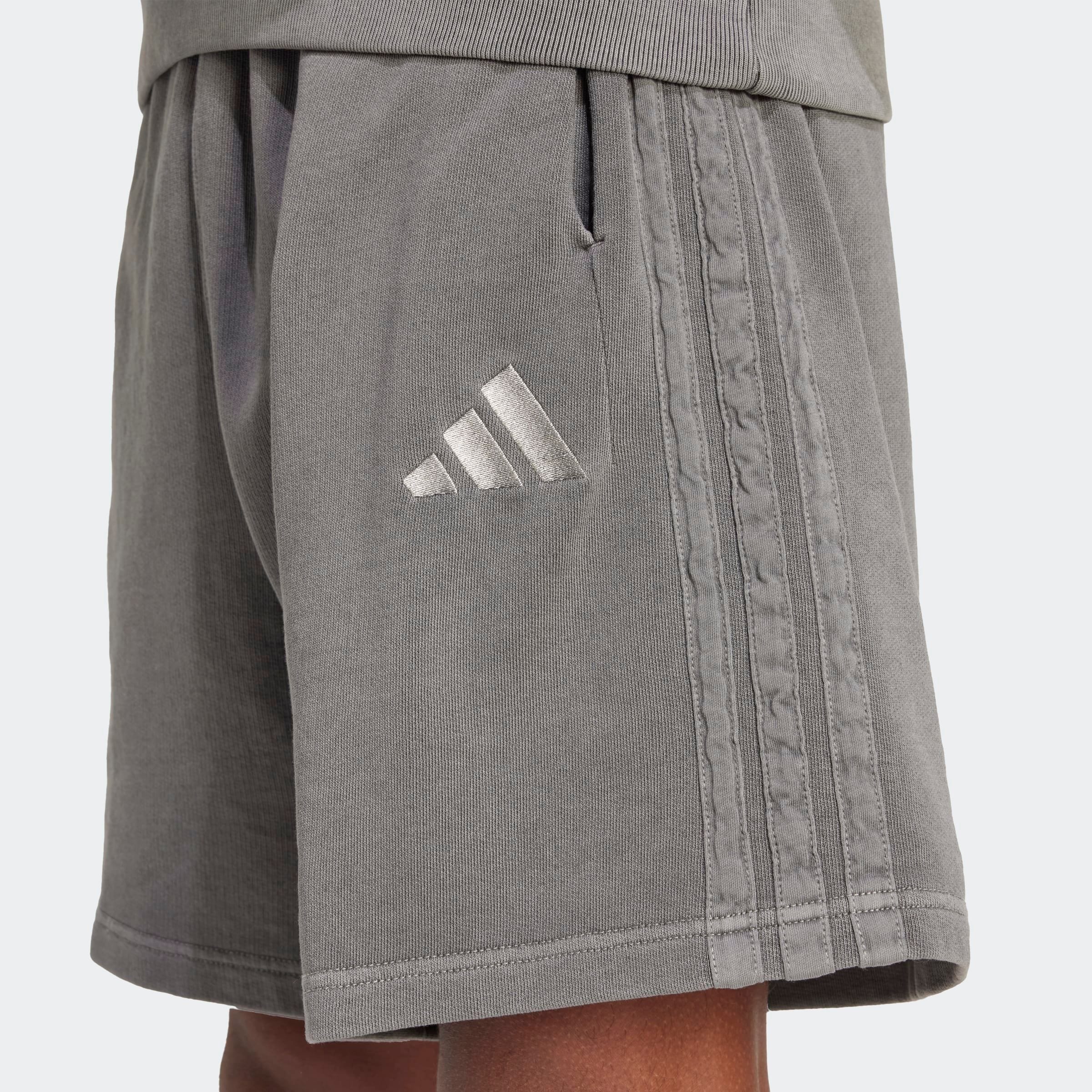 adidas Sportswear Shorts »M A SZN W FT SH«  lockere Passform, 20 cm Innenbeinlänge, mit Kordelverschluss