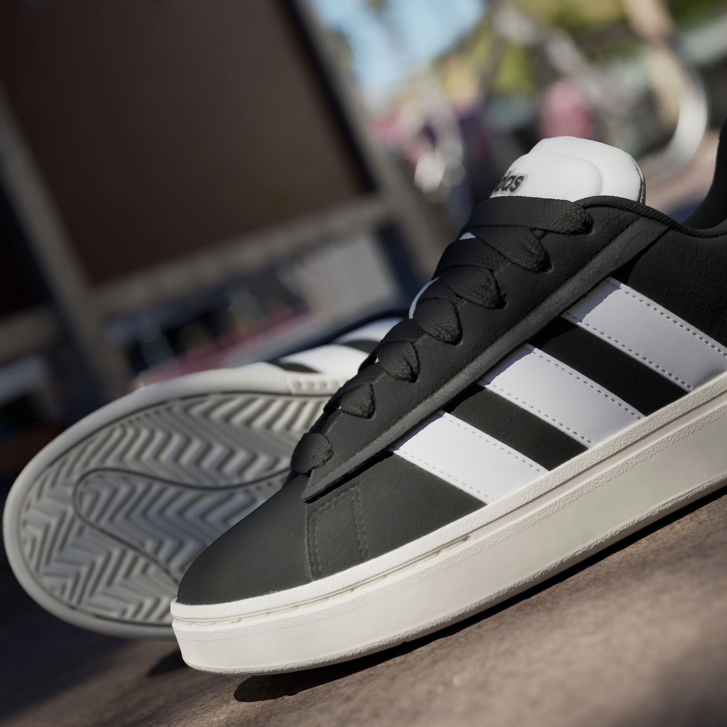 adidas Sportswear Sneaker »GRAND COURT ALPHA«  Design inspiriert vom adidas Campus 00