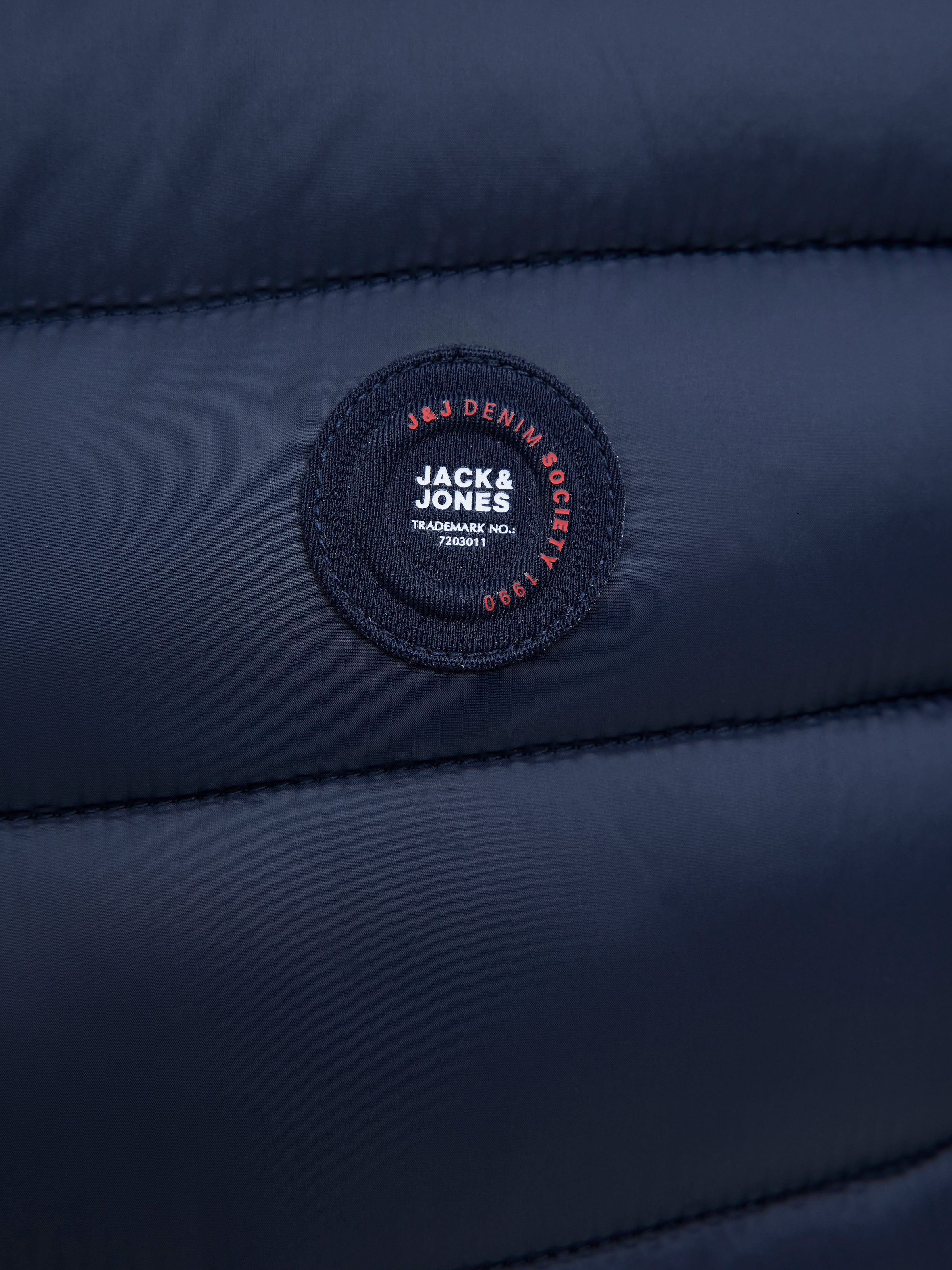 Jack & Jones Gilet matelassé »JJEBRADLEY LIGHT BODYWARMER COLLAR NOOS«