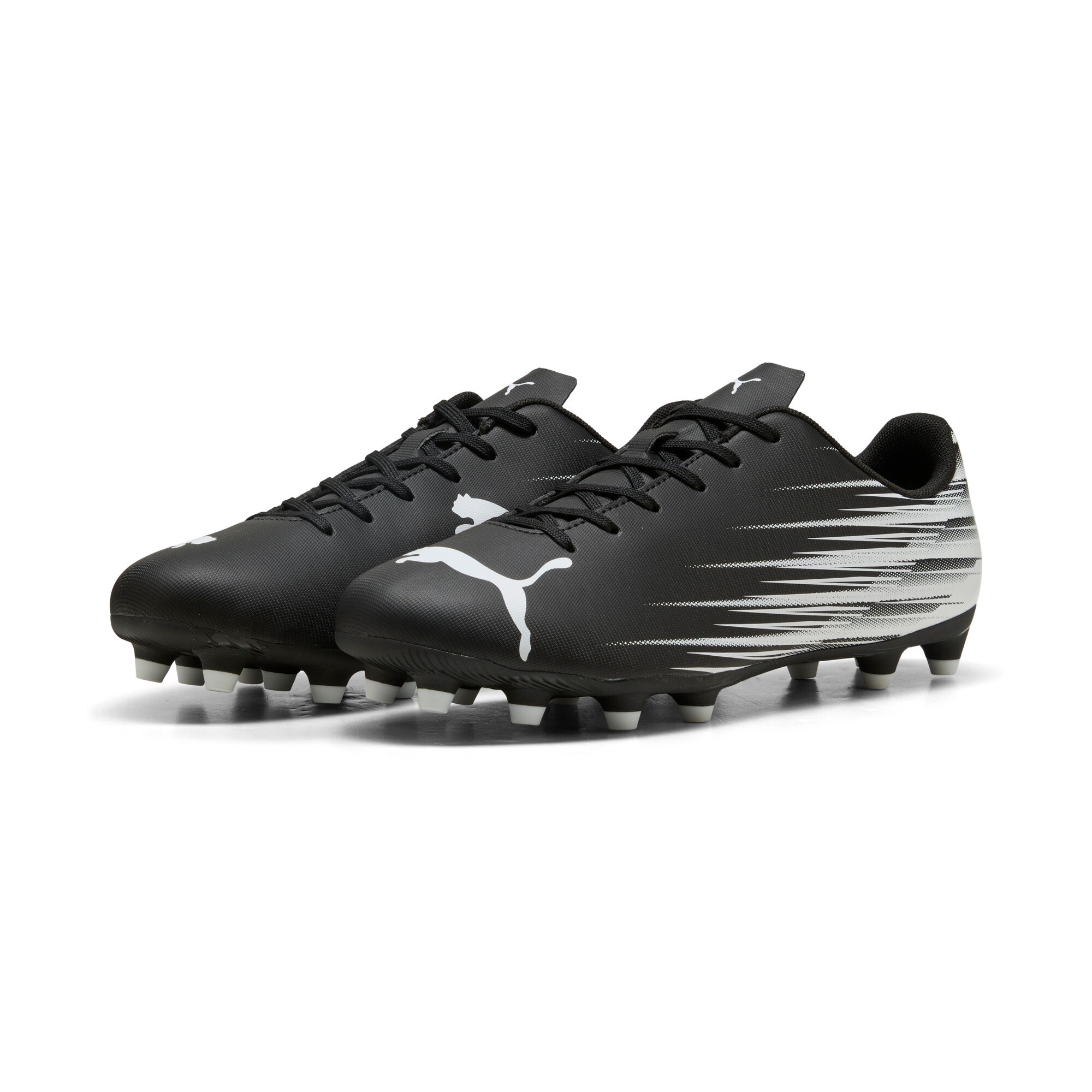 Image of PUMA Fussballschuh "ATTACANTO II FGAG" für Rasen- und Kunstrasenplätze, mit weichem Synthetik-Obermaterial