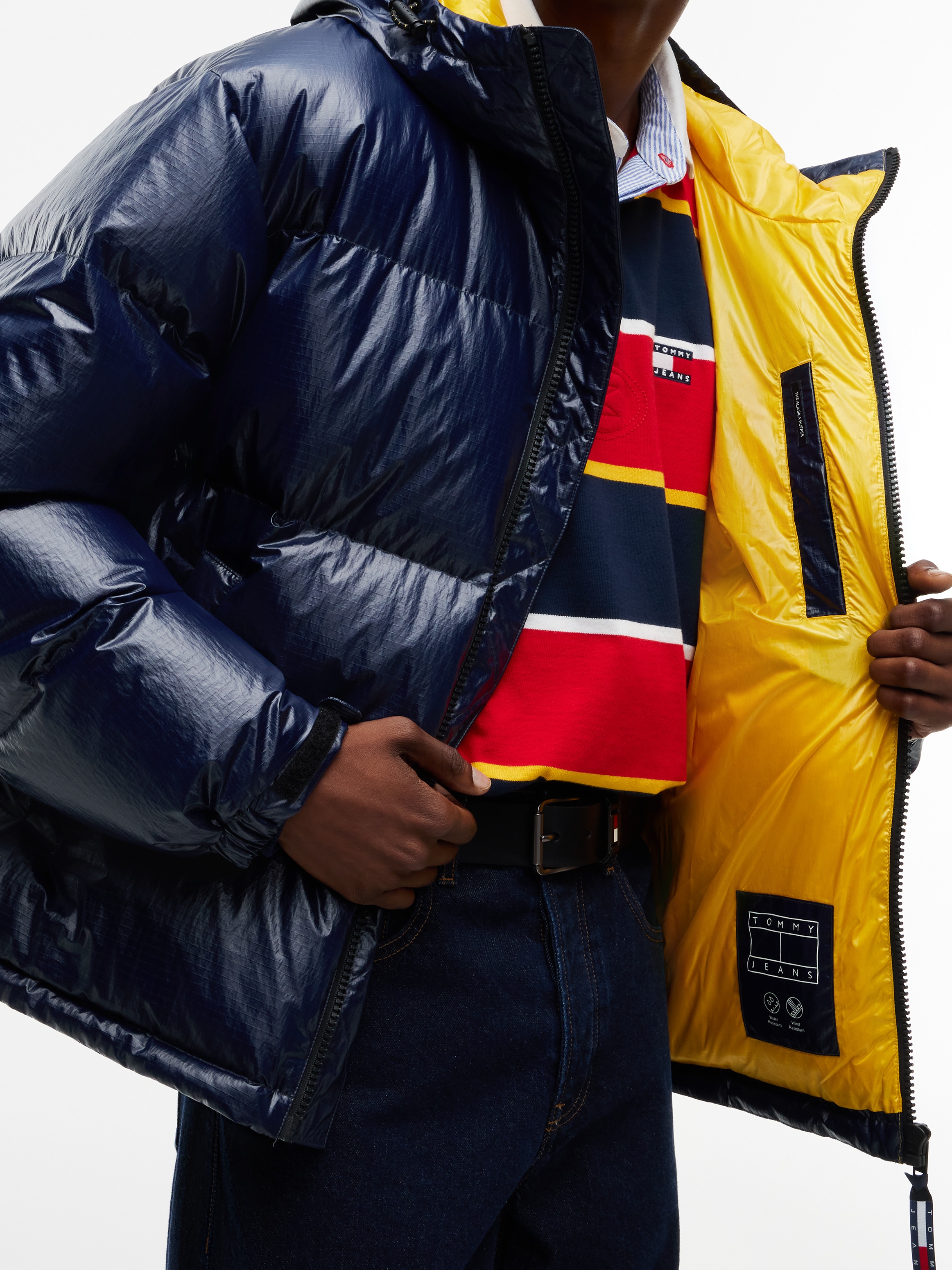 Tommy Jeans Daunenjacke »TJM ALASKA OUTDOORS DOWN« ohne Kapuze mit Daunenfüllung, leicht glänzende Oberfläche