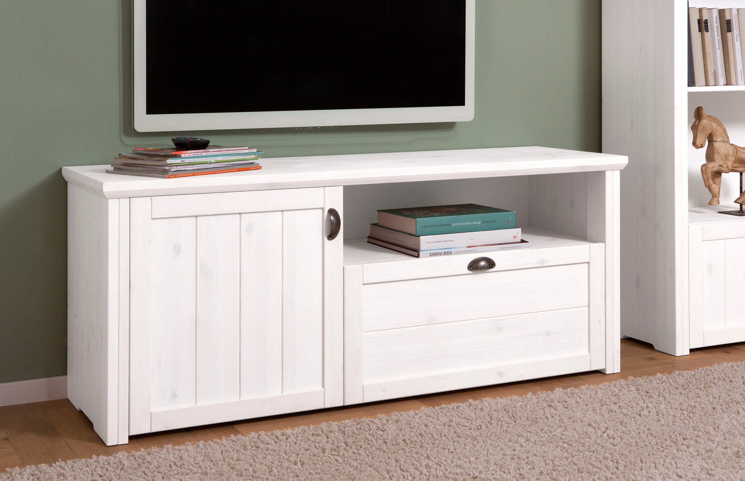 Image of Home affaire Lowboard »Hoyer«, aus Kiefer massiv, mit dekorative Frässungen, Breite 143 cm bei Ackermann Versand Schweiz