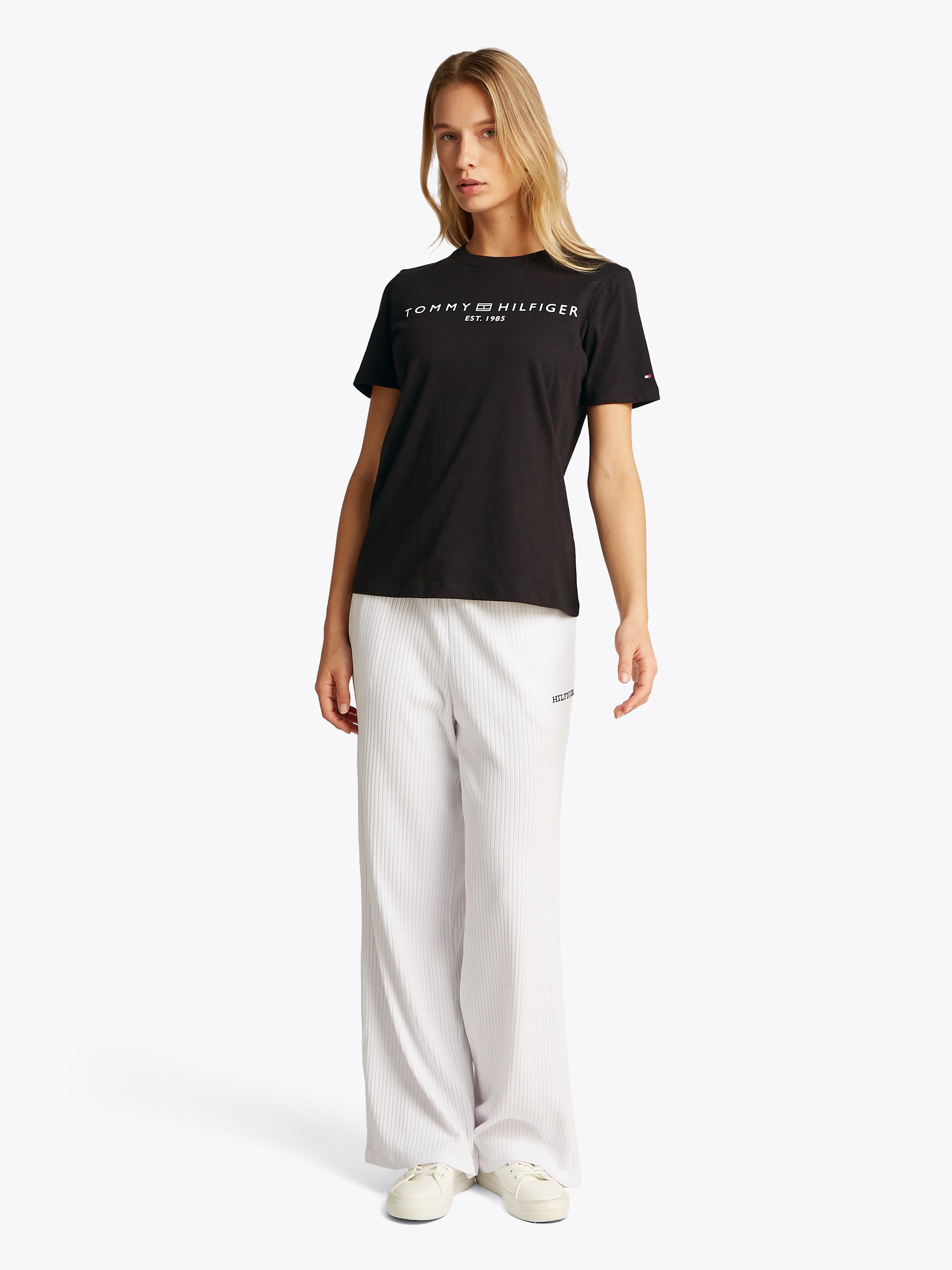 Tommy Hilfiger T-Shirt »REG CORP LOGO C-NK mit Logoschriftzug und Stickerei«, meliert, casual, regular fit, Baumwolle, Rundhals