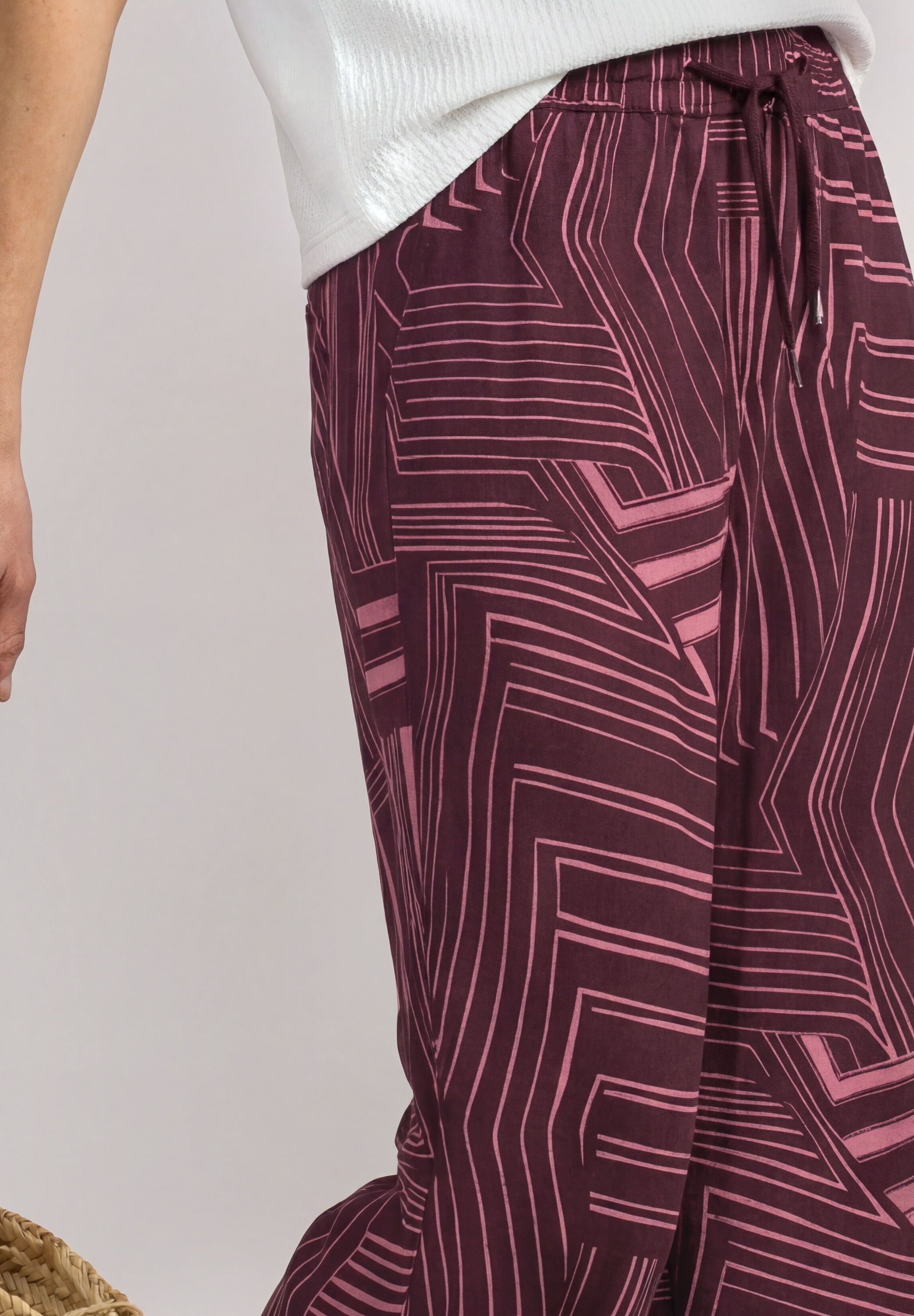 STREET ONE Jupe-culotte »Style Emee«  Culotte taille haute 7/8 - pantalon d'été - avec motif