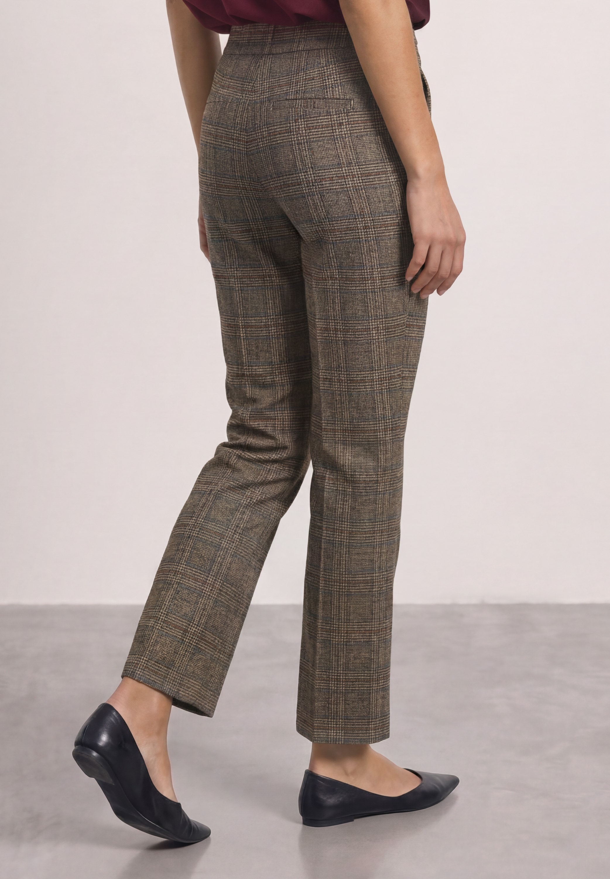 STREET ONE Pantalon en tissu »Style Bonny«  avec motif à carreaux / bande élastique avec cordon