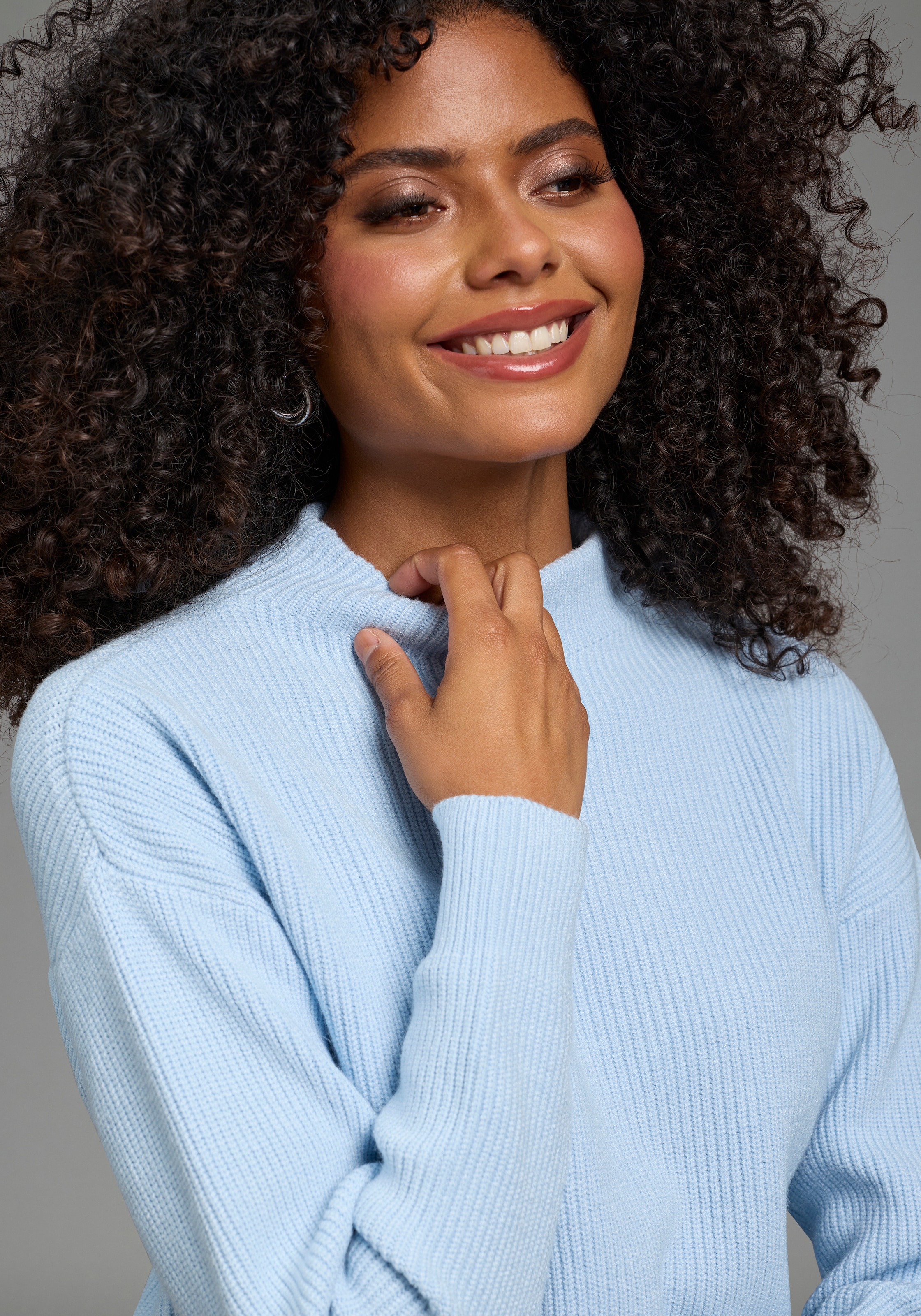 Laura Scott Pull en tricot »mit Stehkragen mit hüftlanger Passform« en mélange de viscose doux