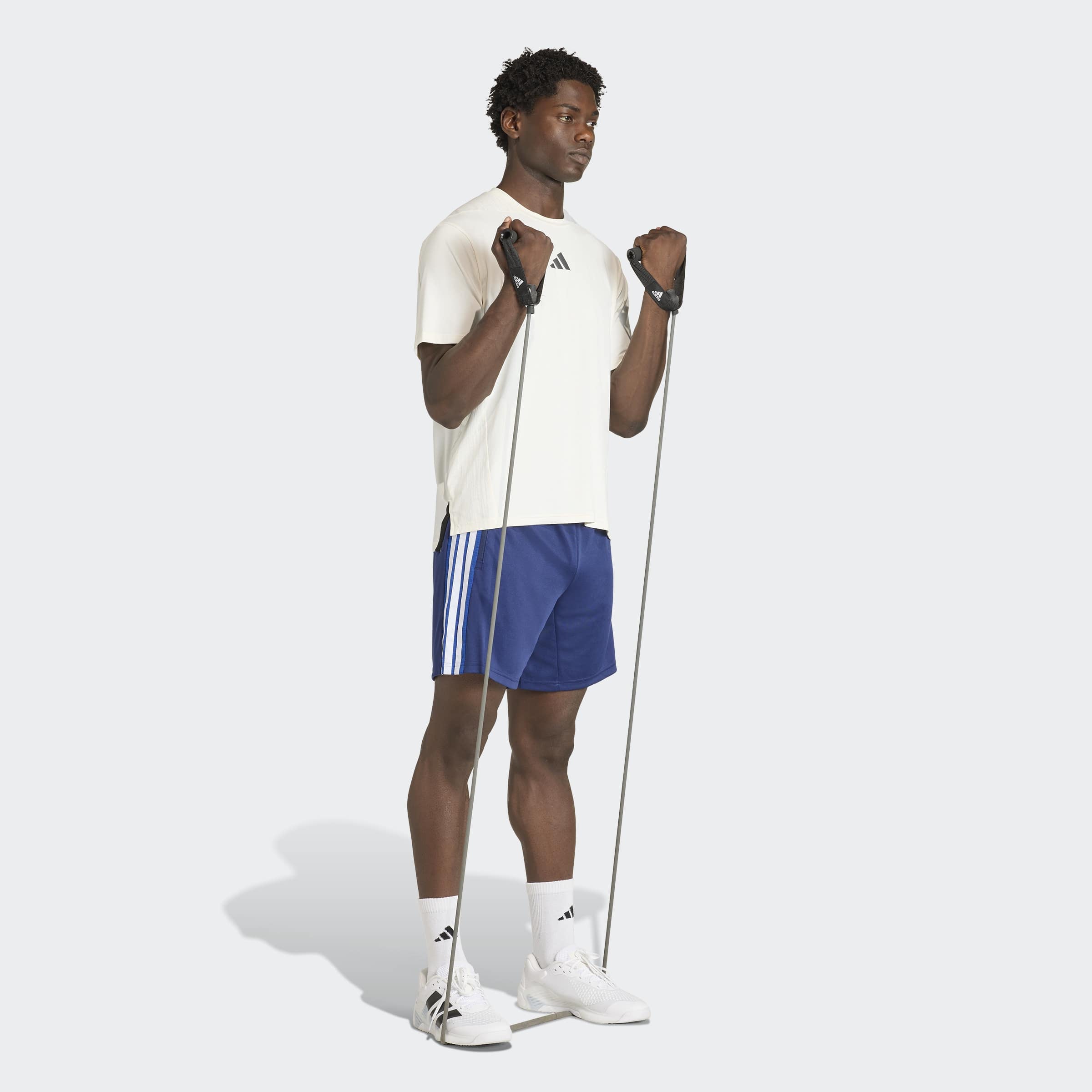 adidas Performance Shorts »WORKOUT ESSENTIALS ALL-SET 3-STRIPES KNIT«  für sportliche Aktivitäten, mit normal-weiter Passform, aus Polyester