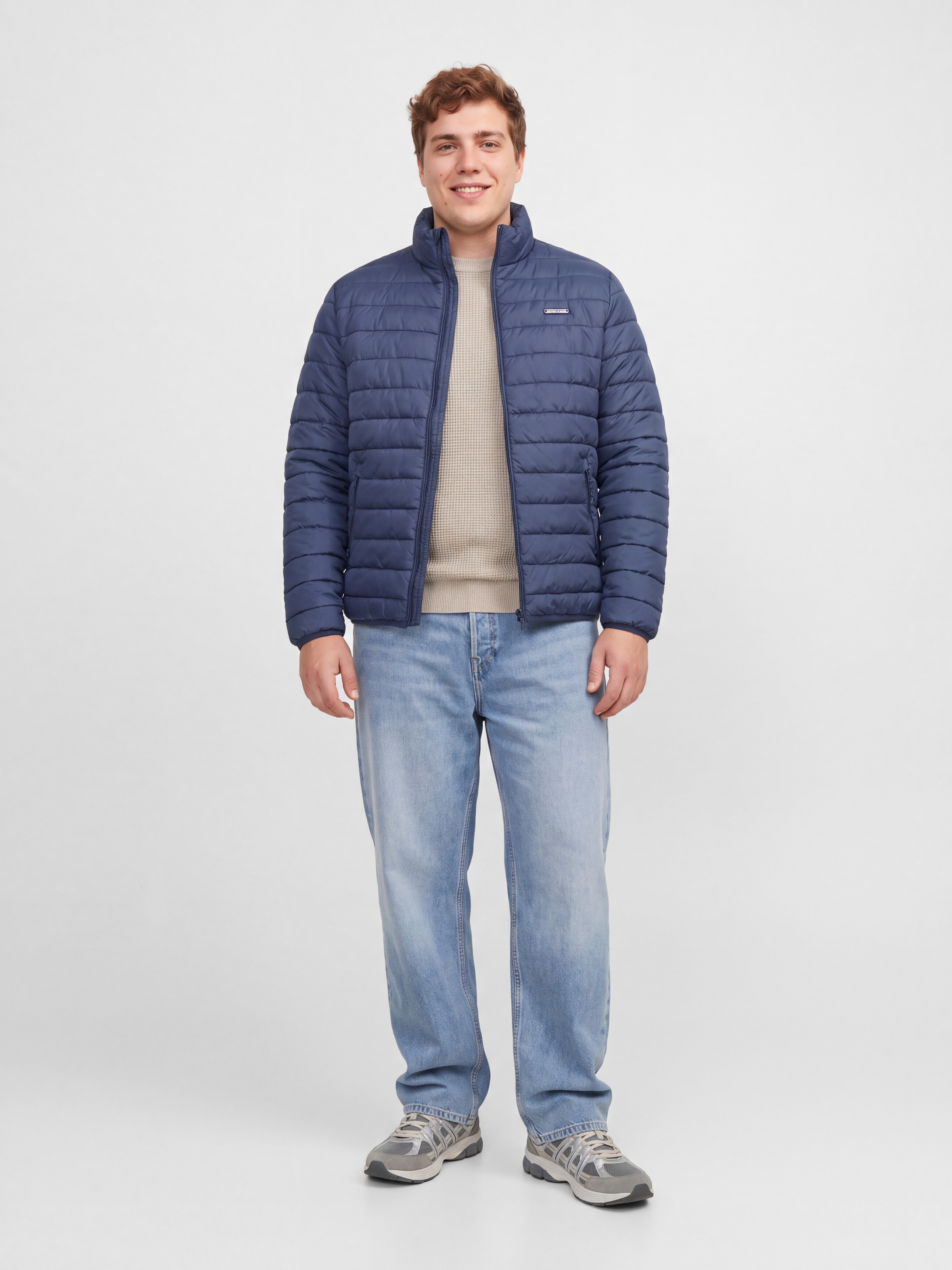 Jack & Jones PlusSize Veste matelassée »JJELVIS LIGHT PUFFER COLLAR PLS« fibre synthétique, coupe régulière