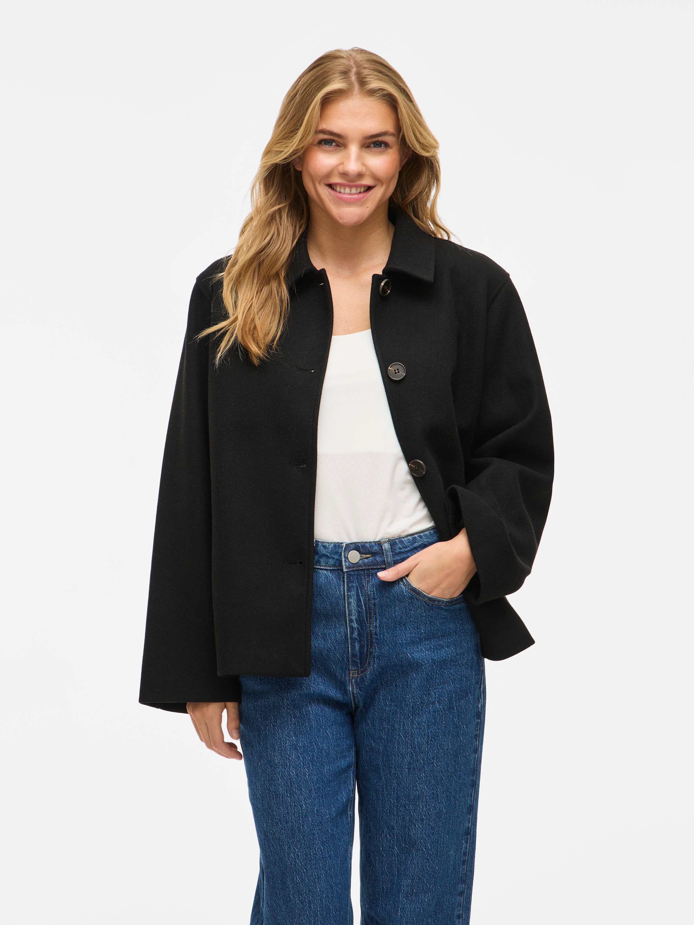 Image of Vila Kurzjacke "VICLAUDIA L/S JACKET- NOOS" Kunstfaser