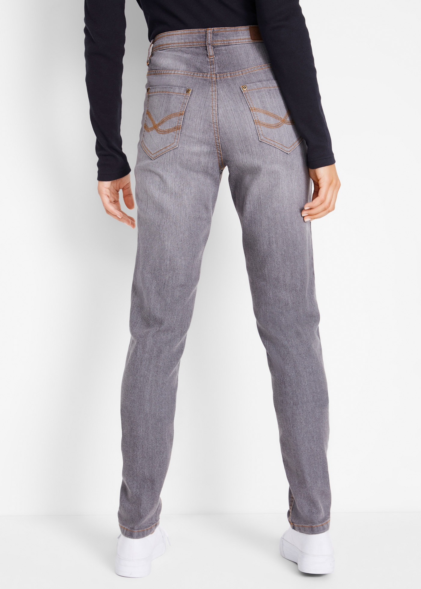 bonprix Mom-Jeans Regular Fit, mit Eingrifftaschen, Gesässtaschen und Coinpocket