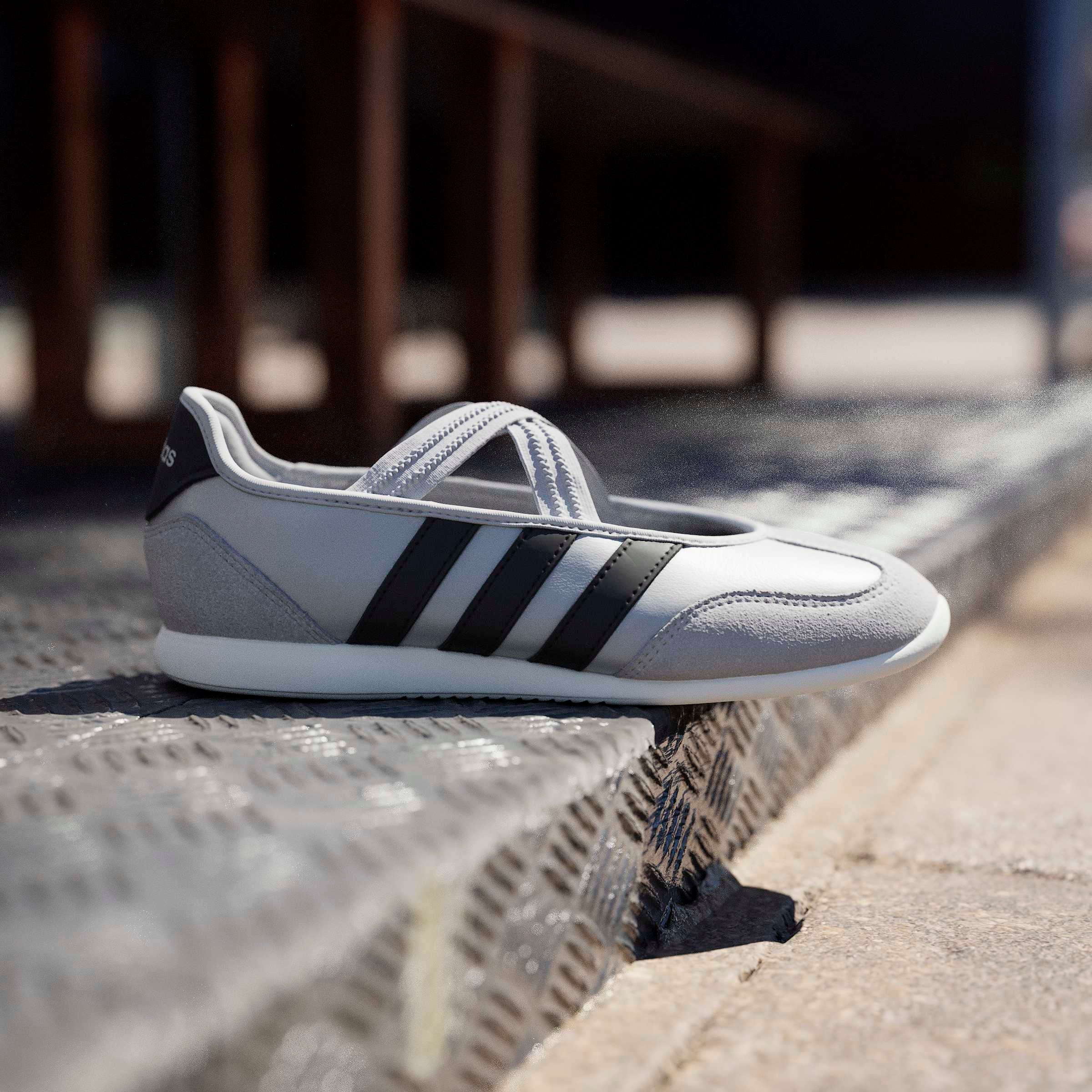 adidas Sportswear Sneaker Ballerinas »BARREDA MARY JANE«  inspiriert vom design des adidas samba mary jane