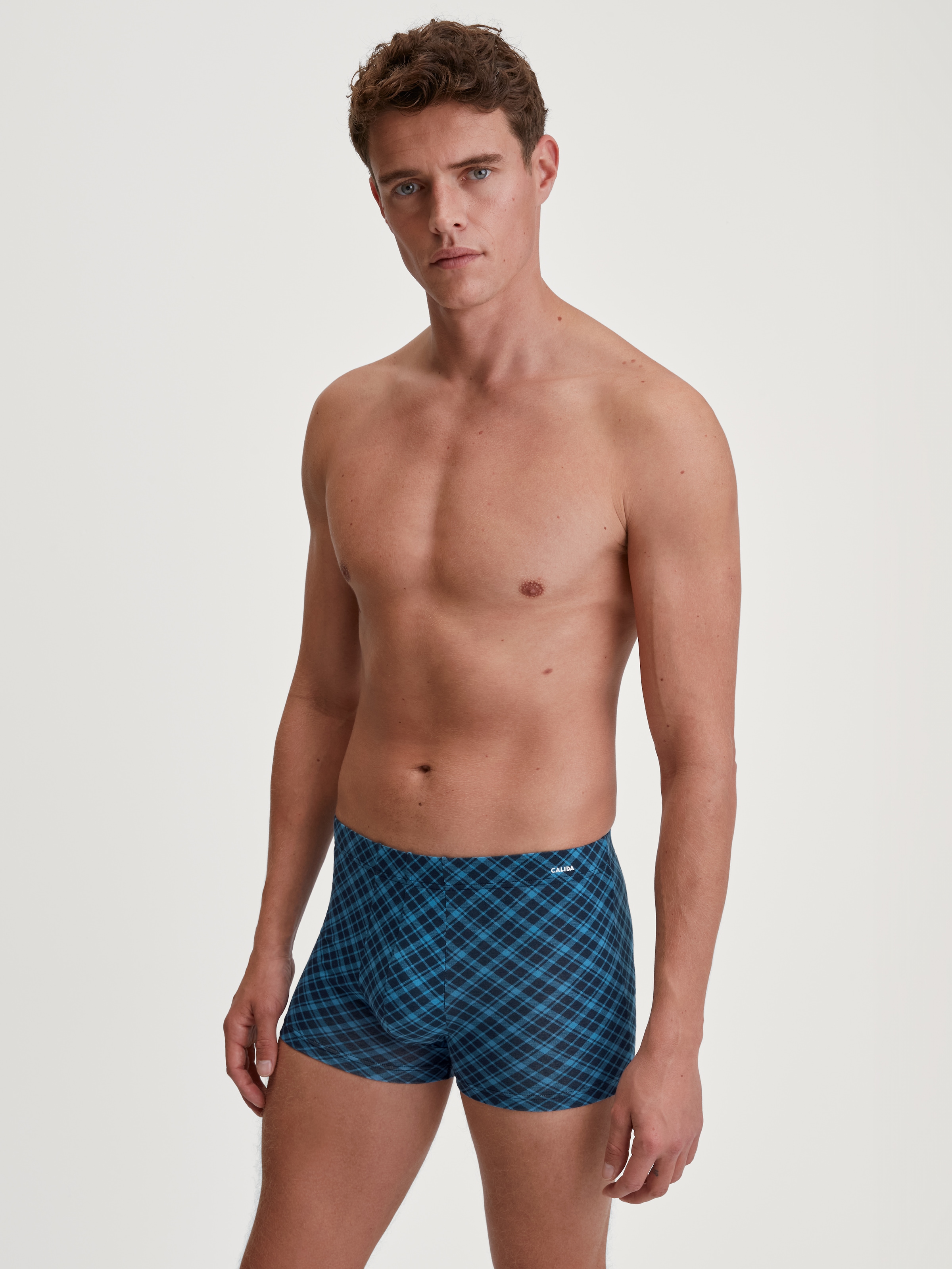 CALIDA Boxershorts »Cotton Code Design« breiter Bund, gemustert, eng, bequem, mit Logodruck, Baumwollmix