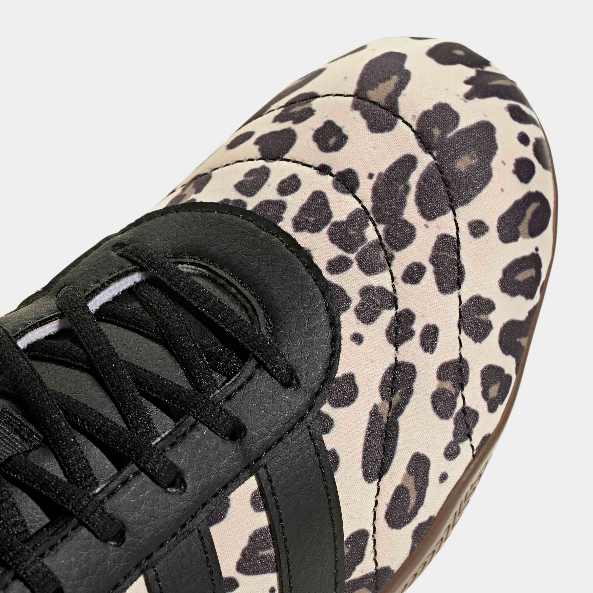 adidas Sportswear Sneakers »GRAND COURT LO«  avec motif léopard