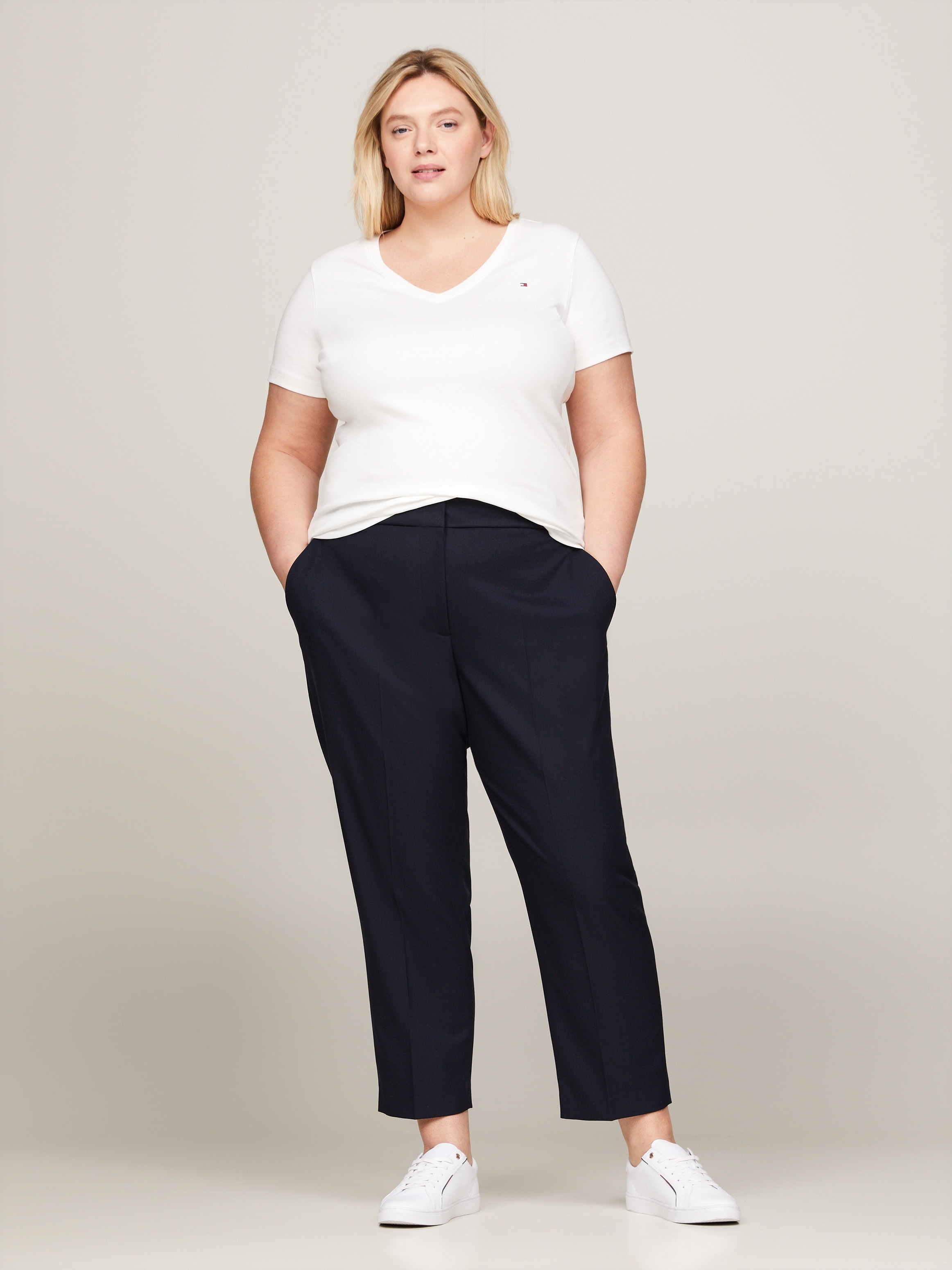 Tommy Hilfiger Curve V-Shirt »CRV NEW SLIM CODY V-NECK SS«, in grossen Grössen
