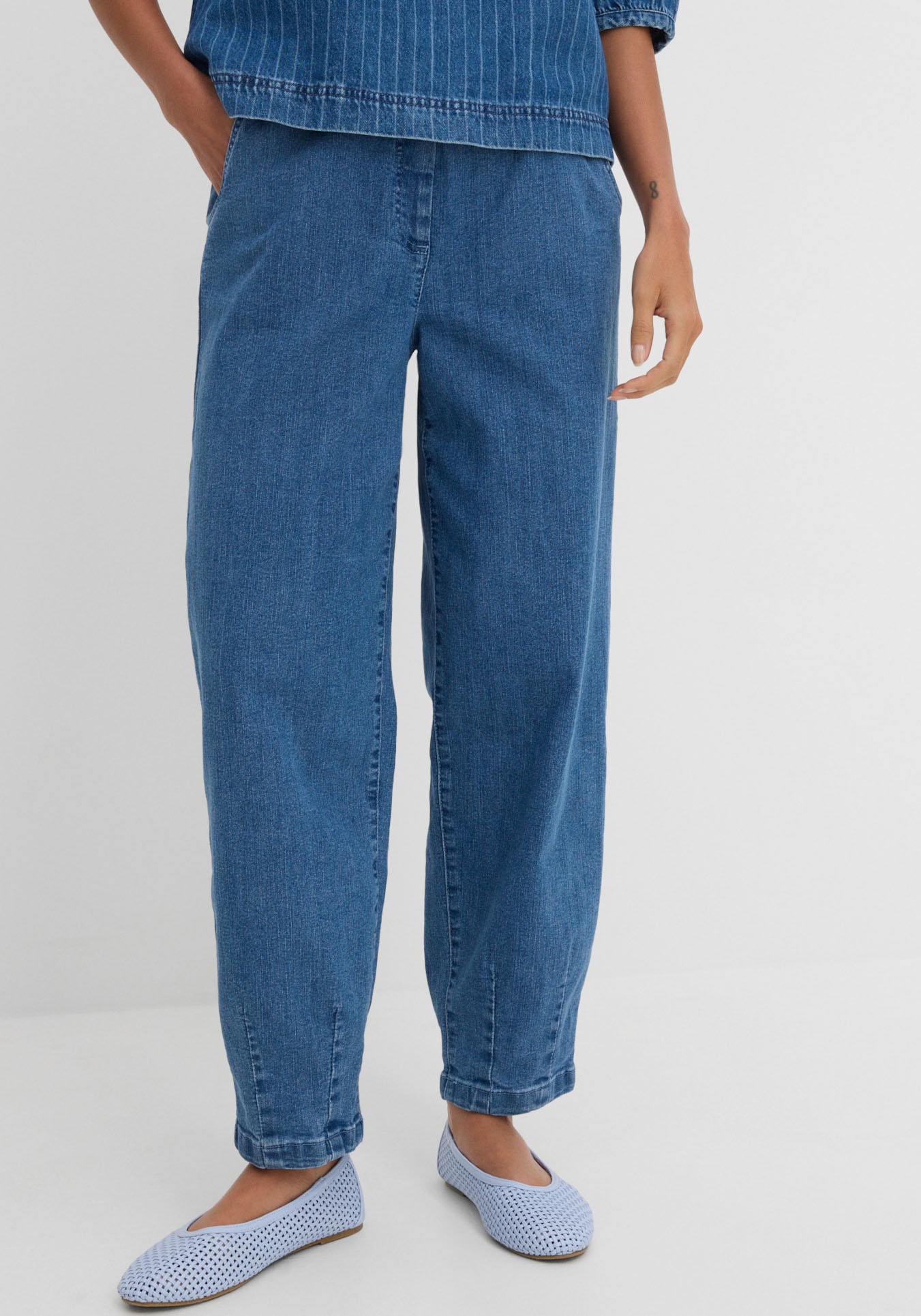 Image of bonprix Mom-Jeans Loose Fit, elastischer Bund, aus Baumwolle, Polyester und Elasthan