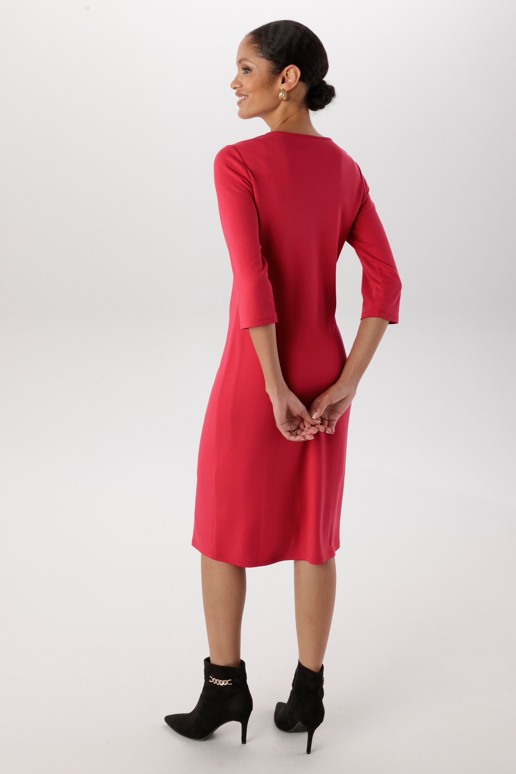 Aniston SELECTED Robe t-shirt grande découpe au col rond - NOUVELLE COLLECTION