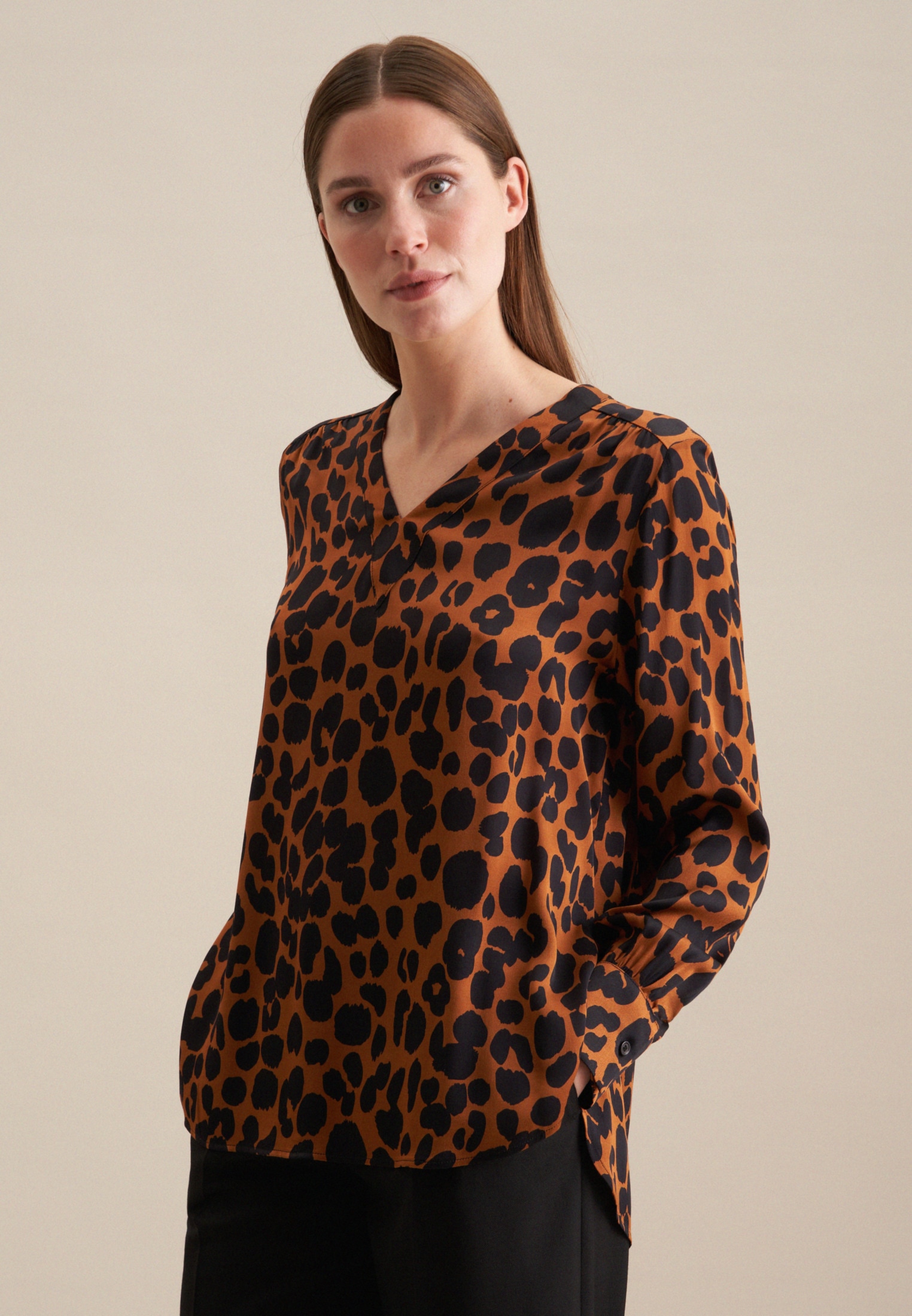 Image of seidensticker Shirtbluse "Schwarze Rose" 1/1 V-Neck Druck