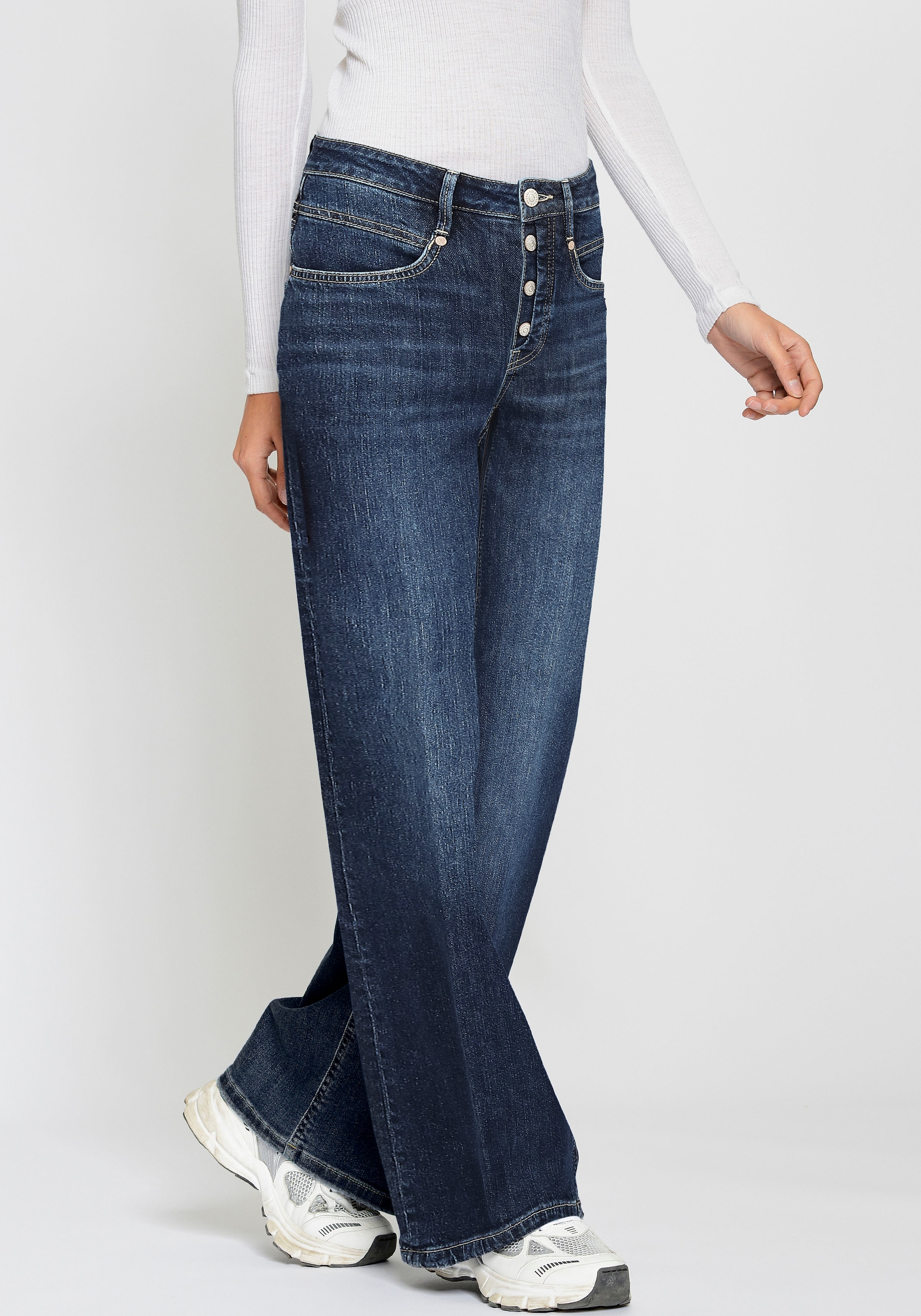 Image of GANG Weite Jeans "94MEDINA WIDE" mit Knopfverschluss - angelehnt an die Amelie Wide