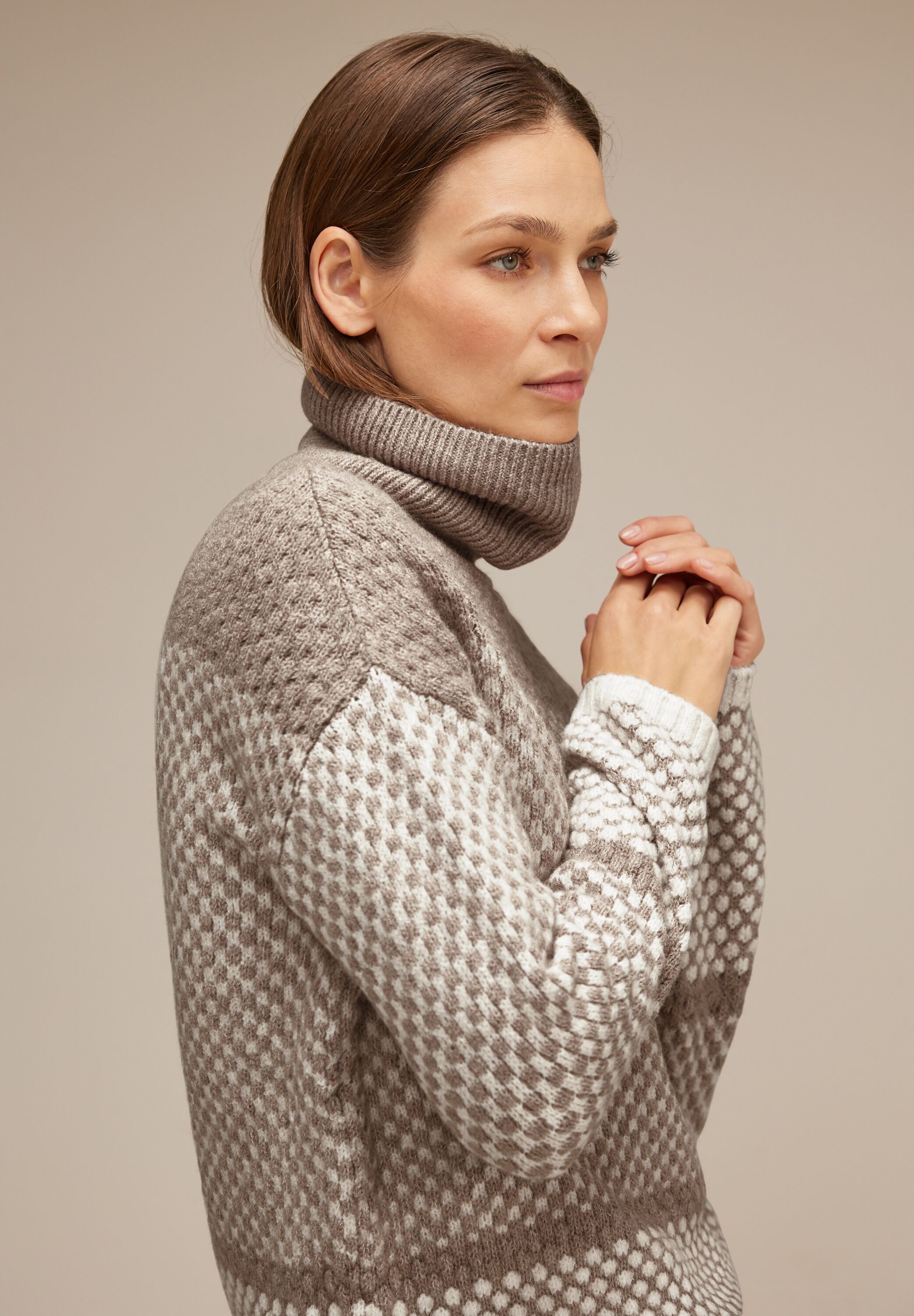 STREET ONE Rollkragenpullover »Rollkragen-Pullover«, Modisches Strickmuster