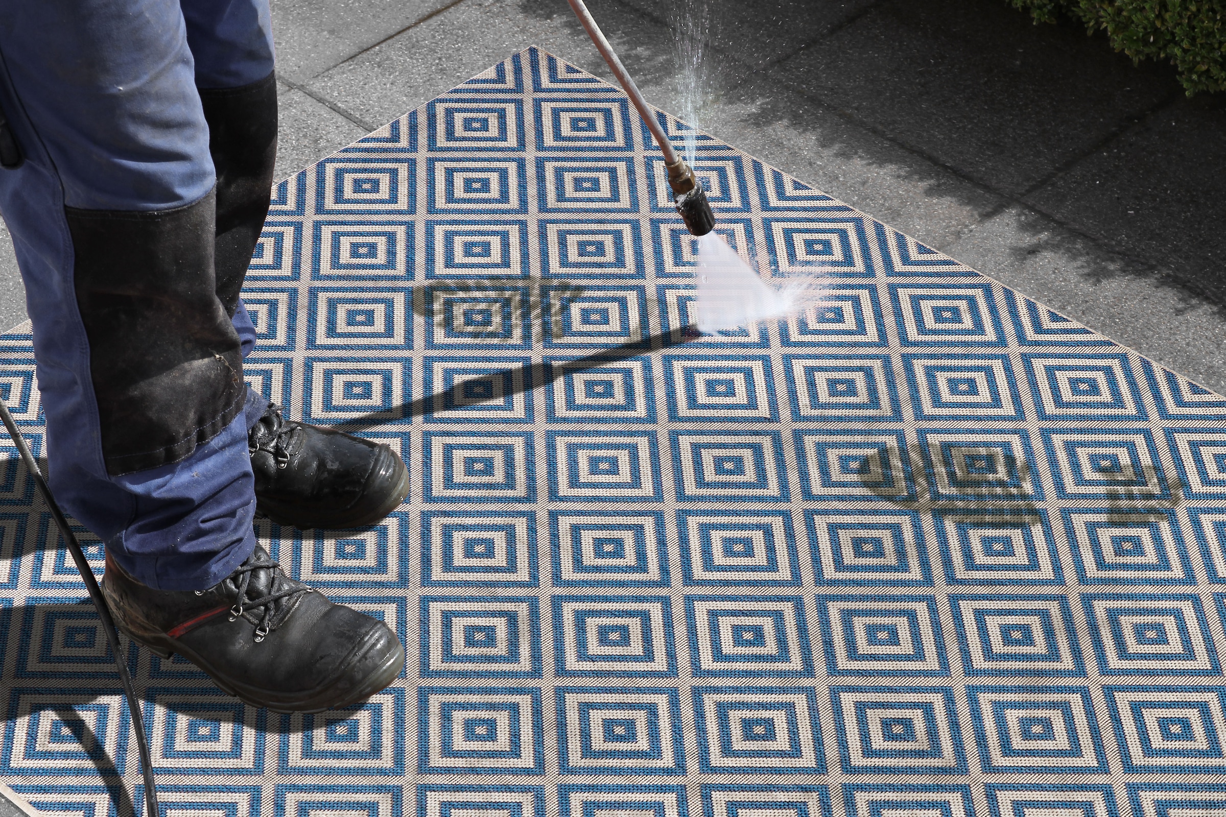NORTHRUGS Teppich »Karo«, rechteckig, 8 mm Höhe, In- & Outdoor, Läufer, Wetterfest, Raute, Balkon, Garten, Flur