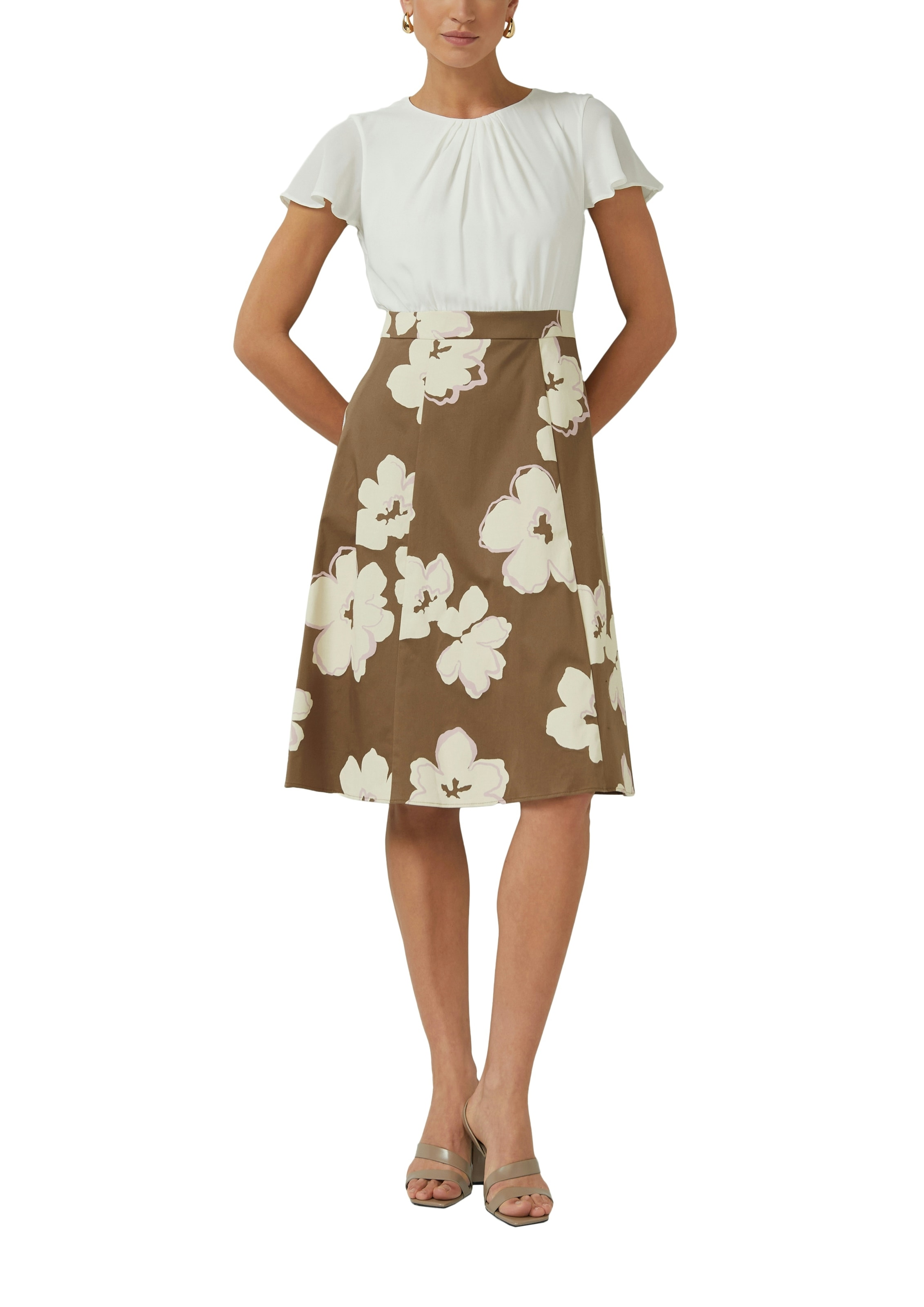 s.Oliver BLACK LABEL Robe fourreau Sans poches Robe fourreau cintrée en mélange coton-élasthanne à fleurs
