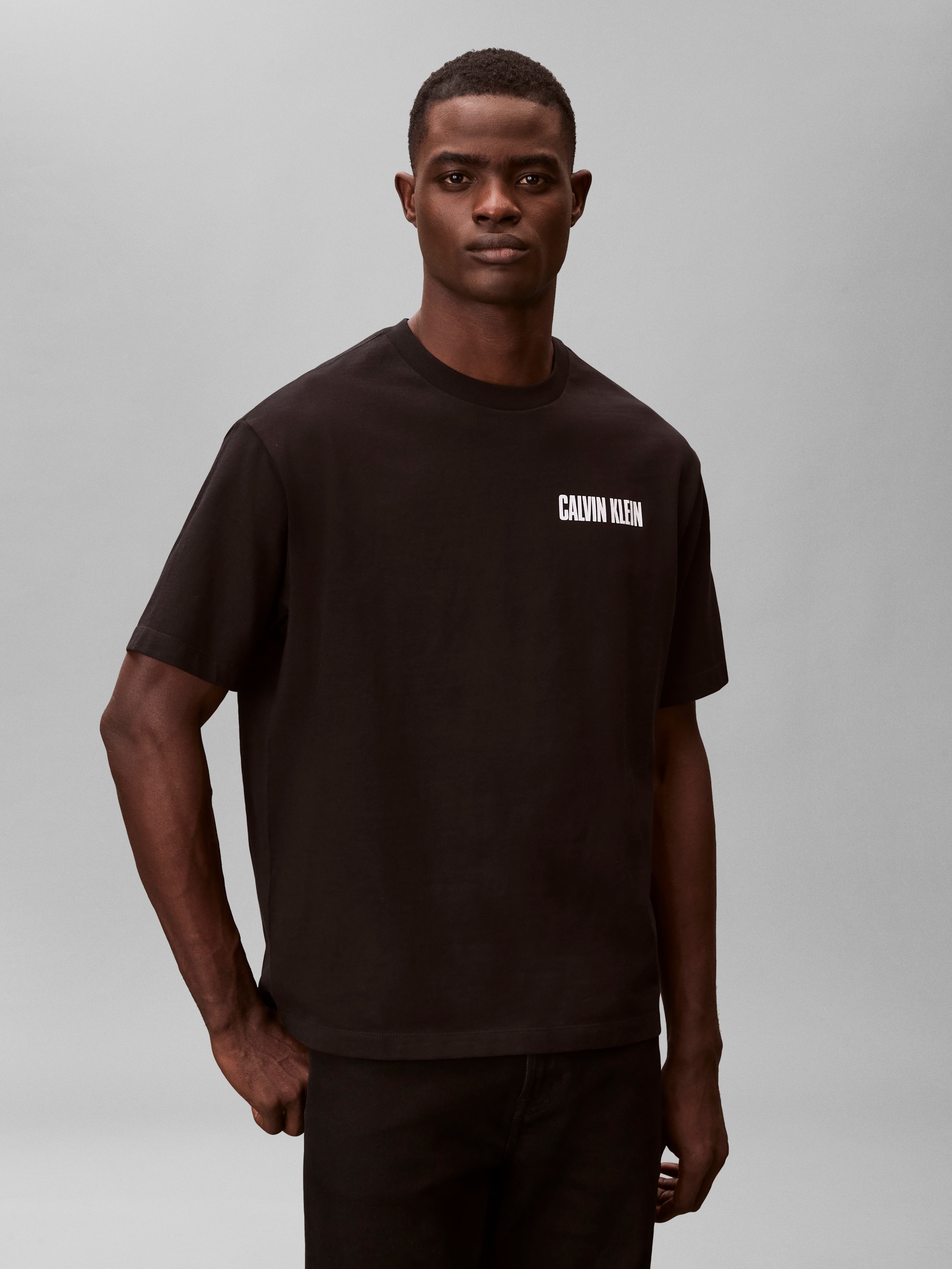 Image of Calvin Klein Jeans T-Shirt "VERT LOGO GRAPHIC CREW" Regular fit mit Markenprint