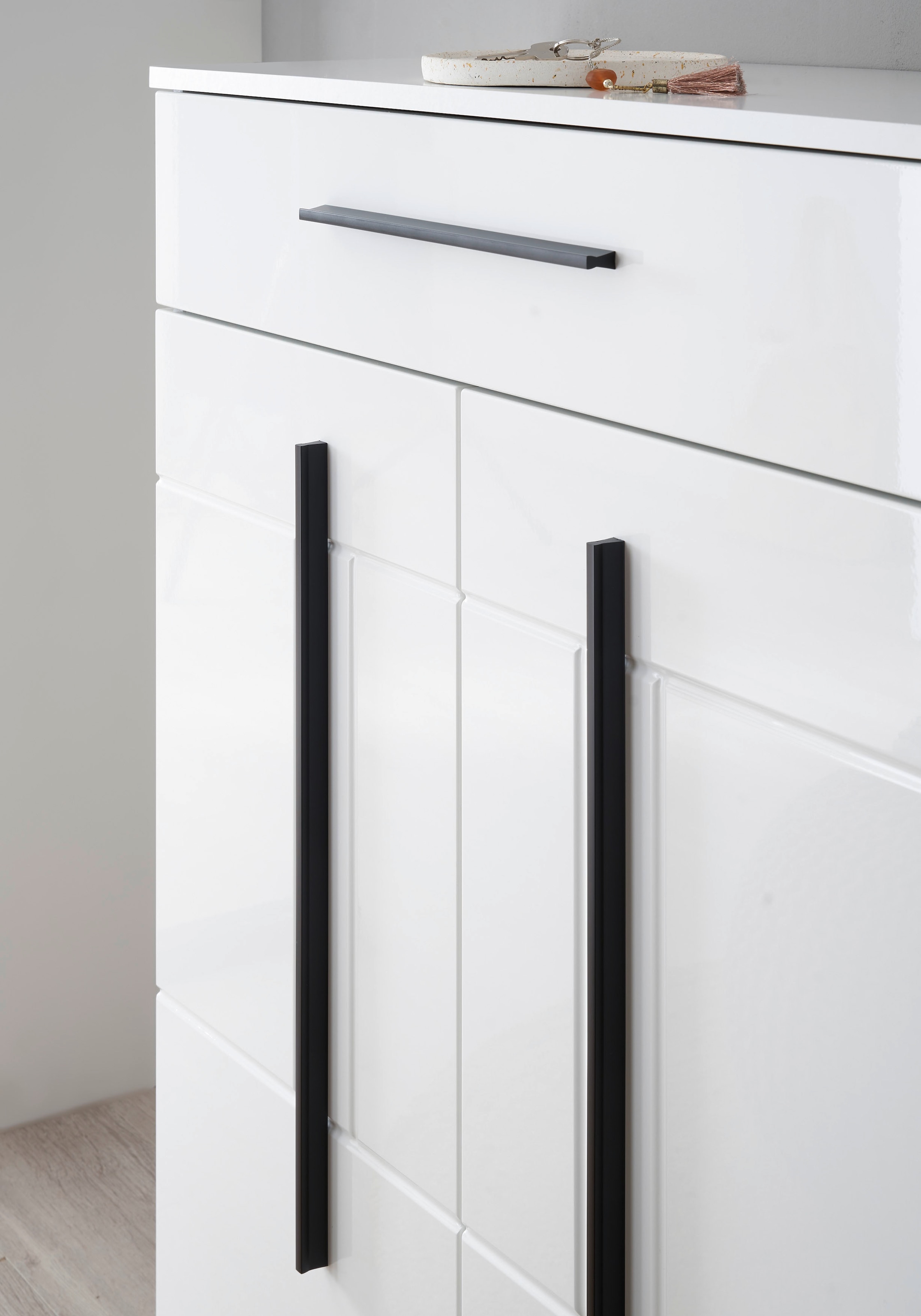 Home affaire Garderobenschrank »Cantara, Schrank in zwei Farben, modernes Sideboard, Kommode« vielseitig einsetzbar, ausreichend Stauraum, 80 cm breit