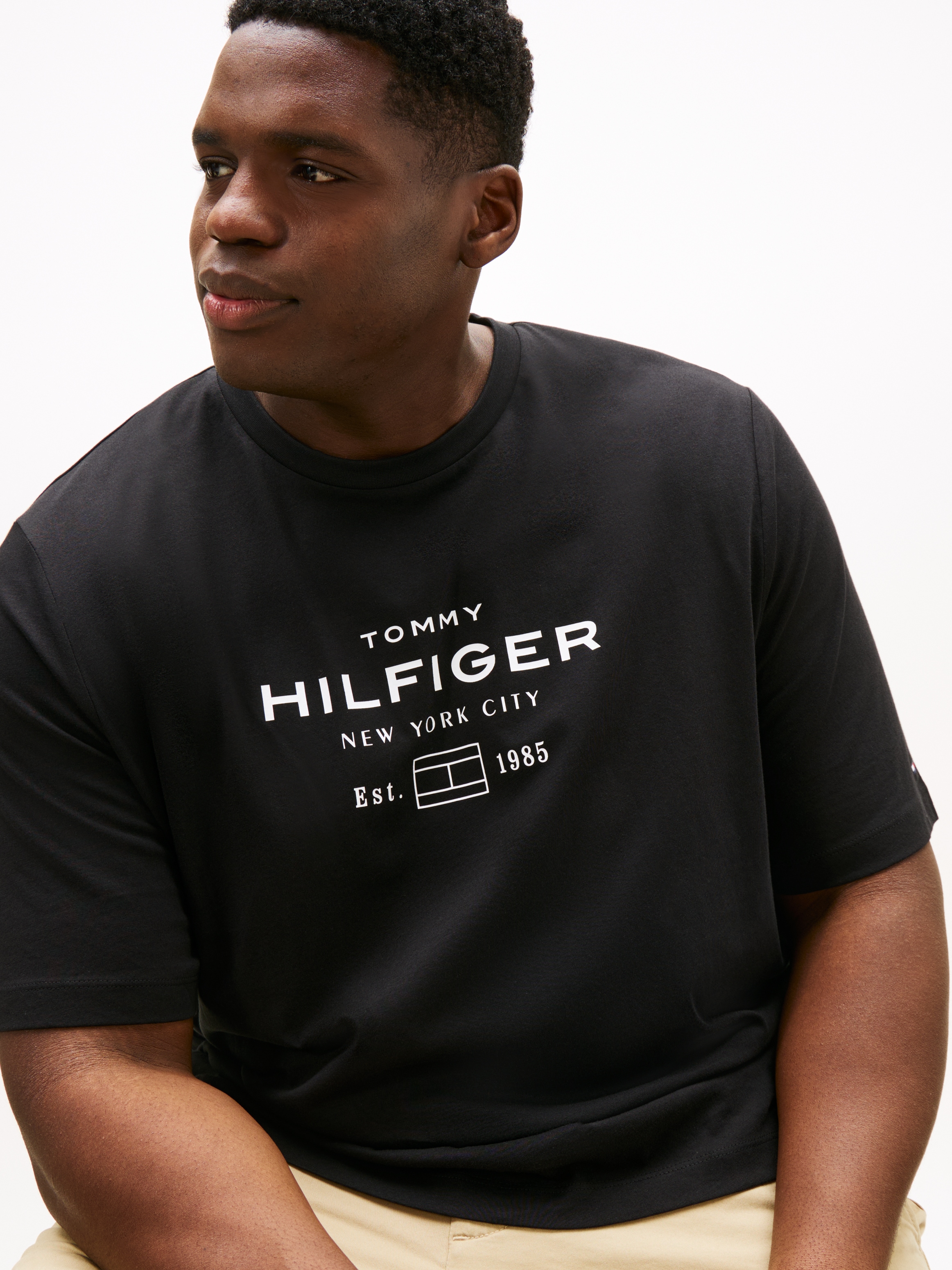 Tommy Hilfiger Big & Tall T-Shirt »HILFIGER STACK GRAPHIC TEE«, Grosse Grössen