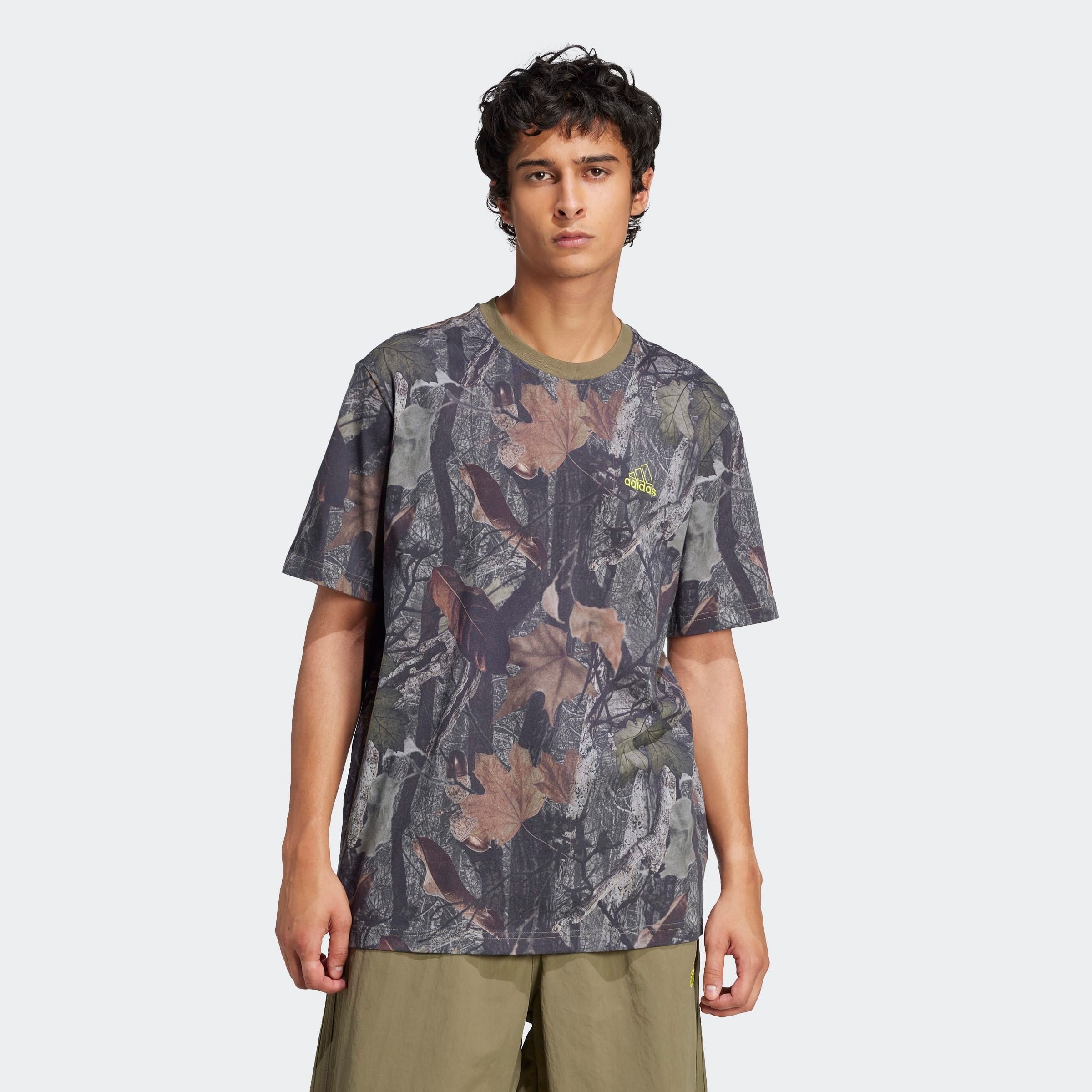 Image of adidas Originals T-Shirt "CAMO TEE" sportlicher Stil, Kurzarmdesign, weiches Material