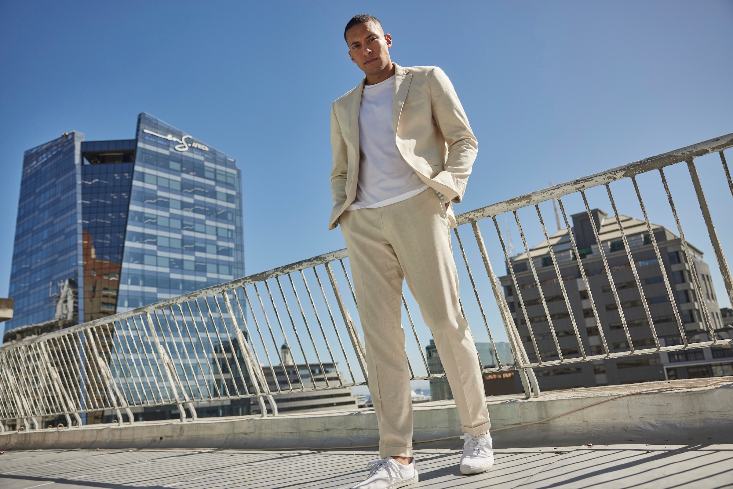 bonprix Costume »Anzug aus luftigem Leinen-Mix (2-tlg.Set), Regular Fit« Set, 2, 2 cuis tlg. Anzug aus luftigem Leinen-Mix (2-tlg.Set), Regular Fit
