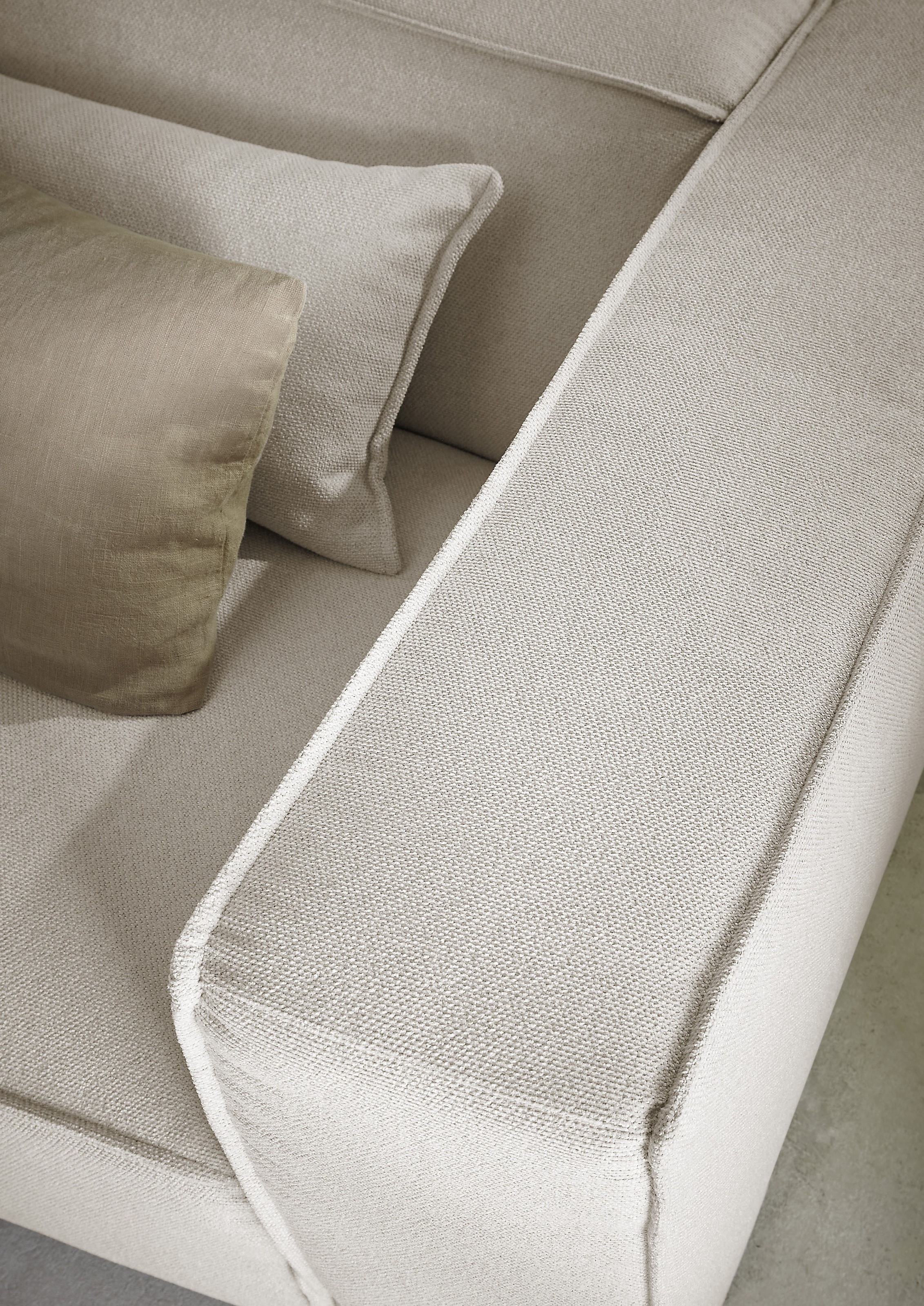 LeGer Home by Lena Gercke Ecksofa »PIARA mit Kedernaht, Cord, Leinenoptik o. Strukturstoff, Couch, L-Form«, wahlweise Ottomane rechts/links, schwarze Füsse, bequemer Sitzkomfort