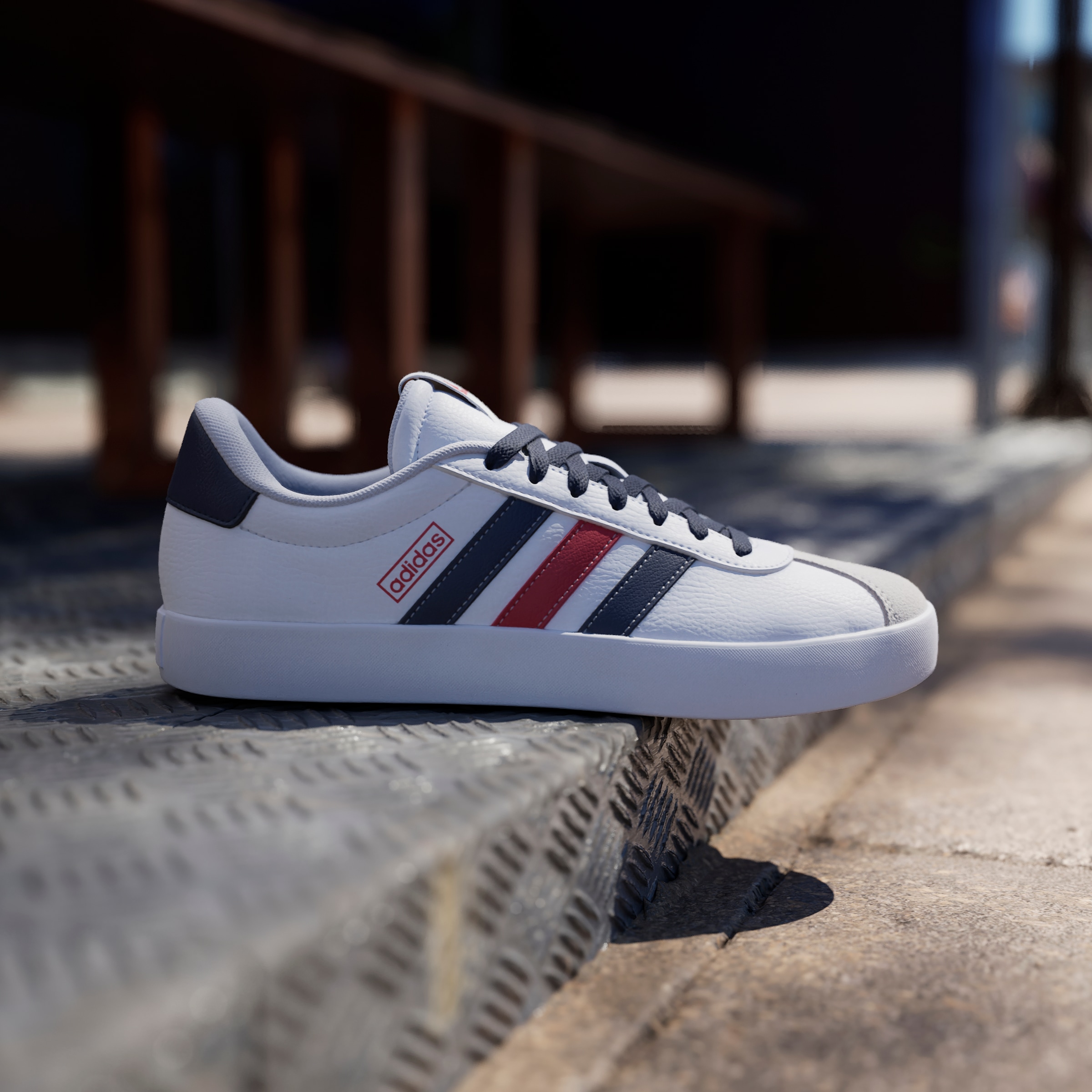 adidas Sportswear Sneaker »VL COURT 3.0«, inspiriert vom Design des adidas samba