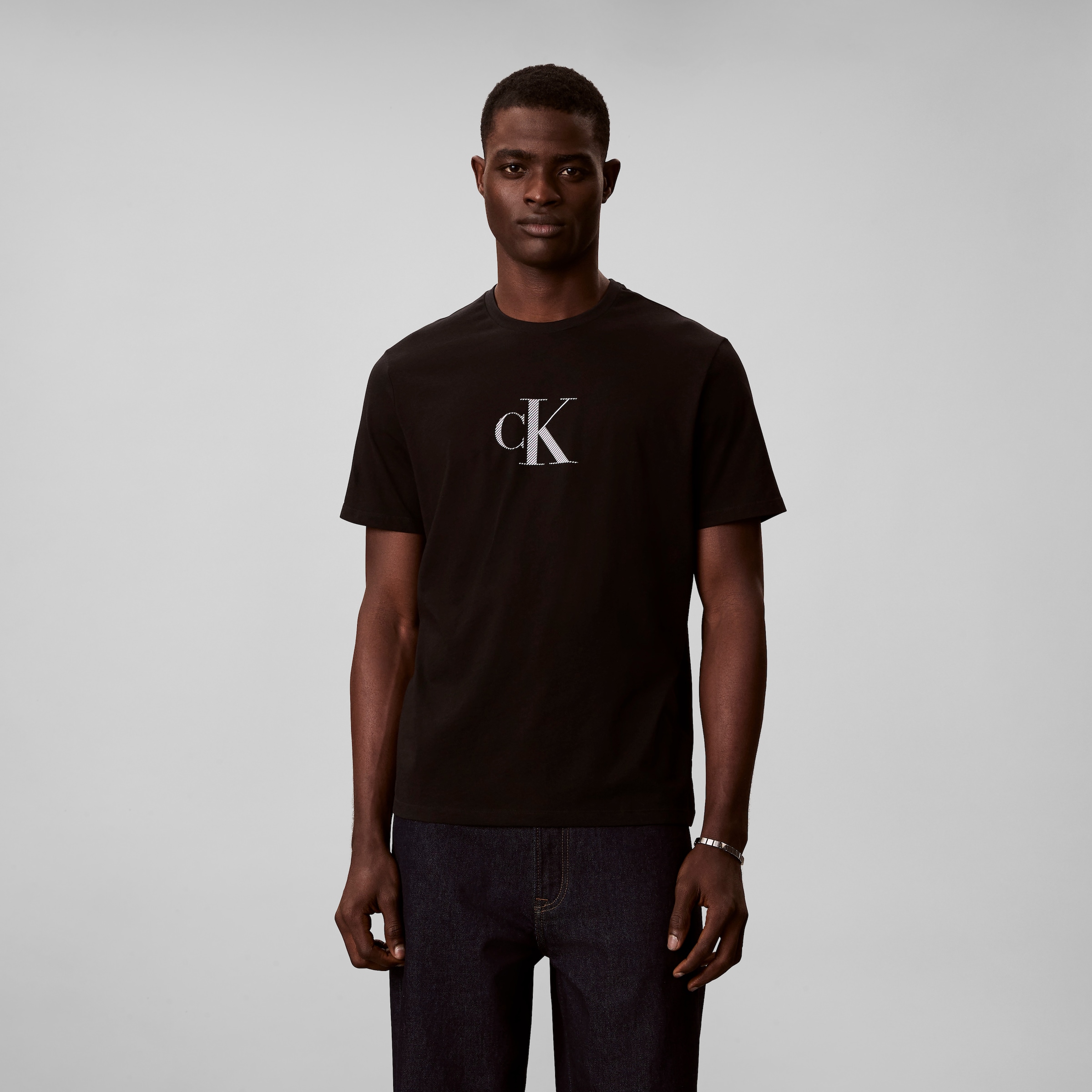 Image of Calvin Klein T-Shirt "SS 30S DISTRESS MONOGRAM GRAPHIC" Regular fit mit Logodruck