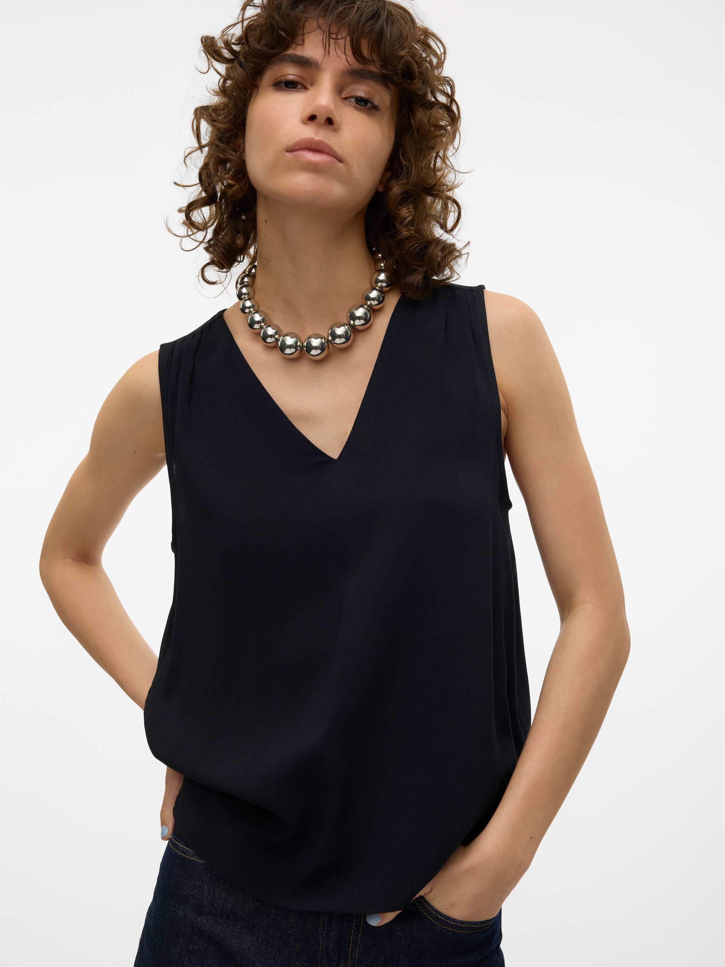 Vero Moda T-shirt en V »VMEASY JOY S/L V-NECK TOP WVN GA« viscose, coupe regular