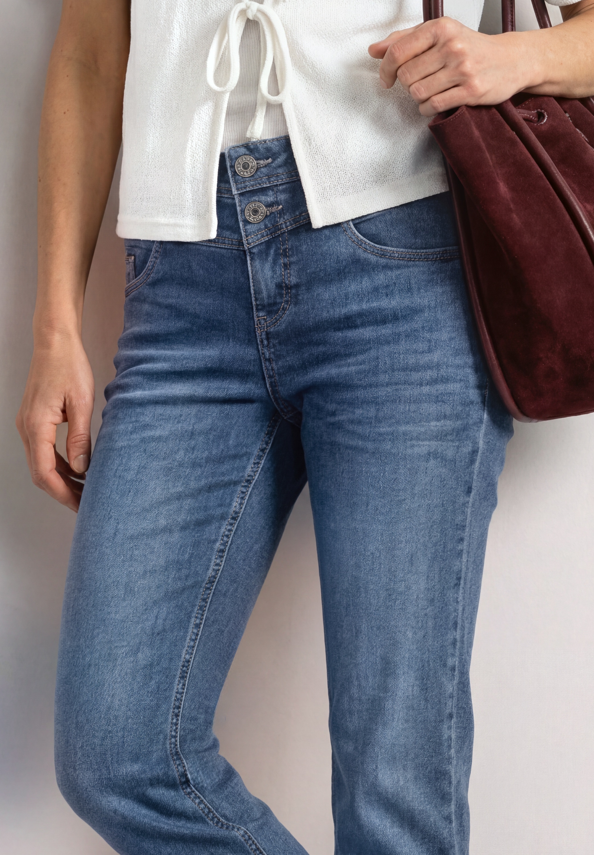 Image of STREET ONE 5-Pocket-Jeans "Style Amalia" im Casual Fit mit Turn-Up
