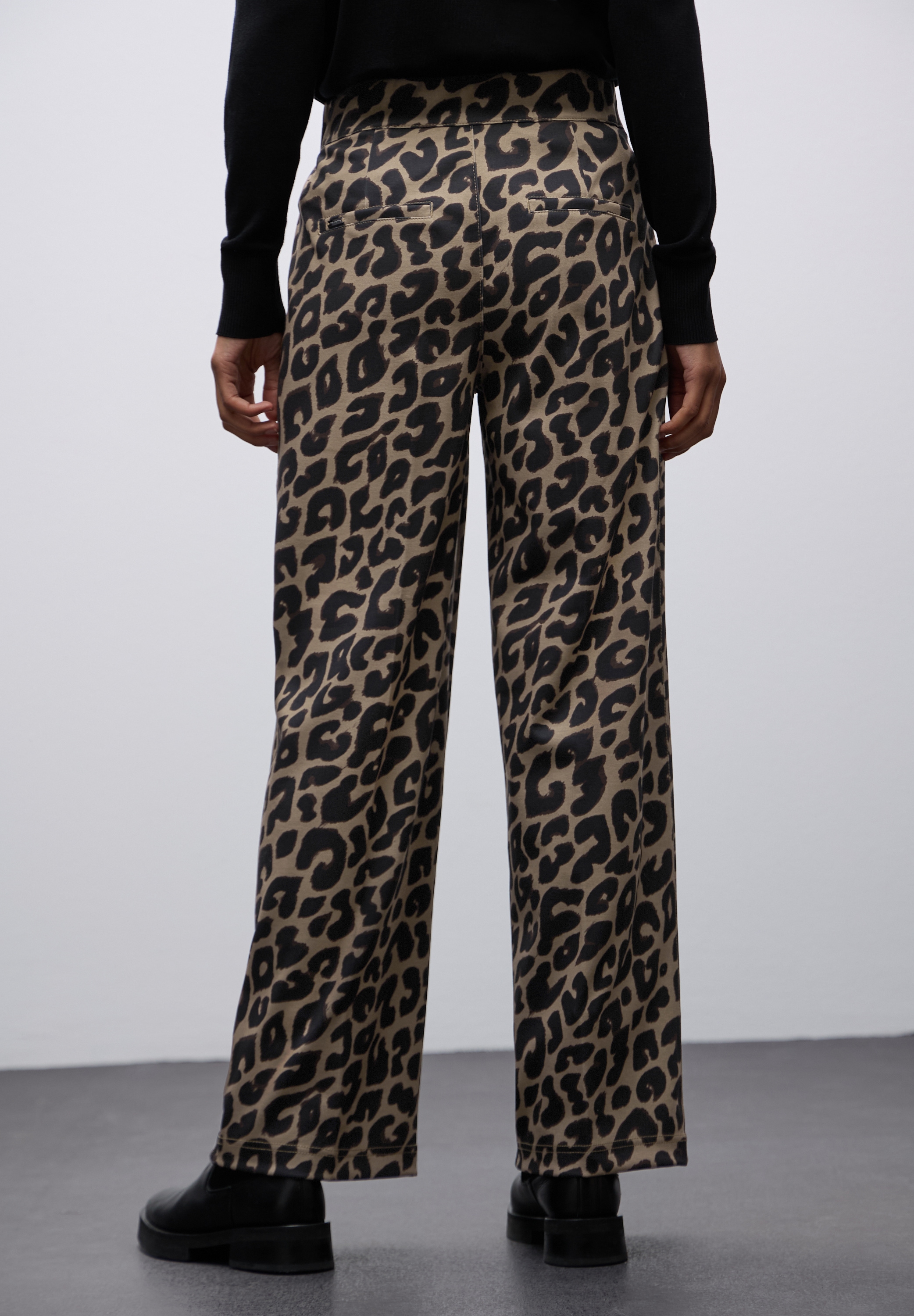 STREET ONE Stoffhose  mit Leo-Print