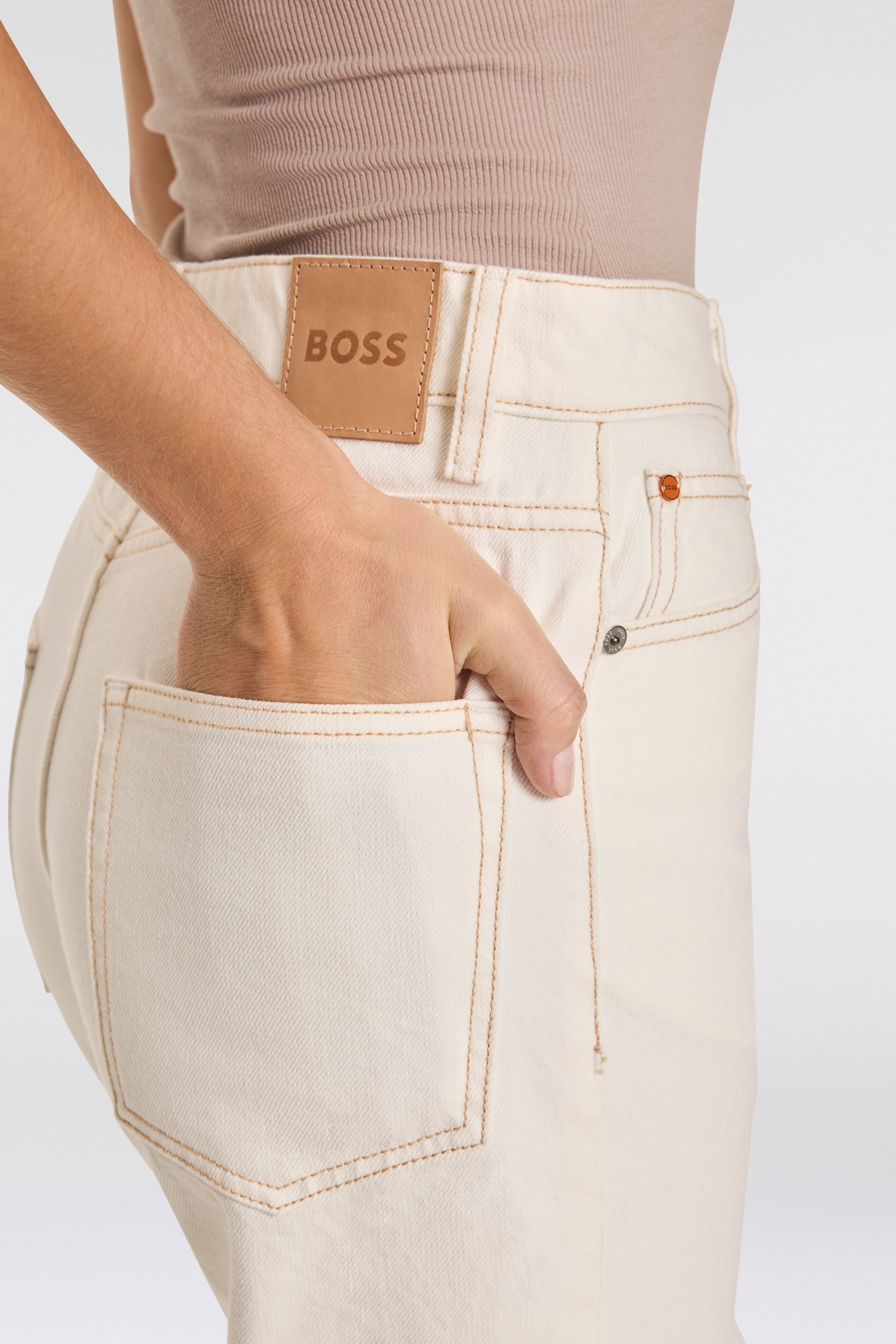 BOSS ORANGE Straight-Jeans »Ruth High Rise, High Waist Premium Damenmode«, mit Logoschriftzug, Five-Pocket-Style, gerade Form